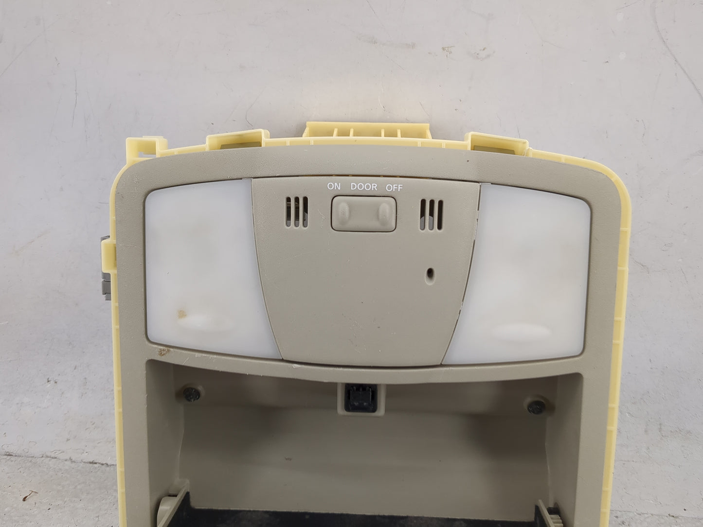 2014 Nissan Rogue Overhead Roof Console Tan - Oemusedautoparts1.com