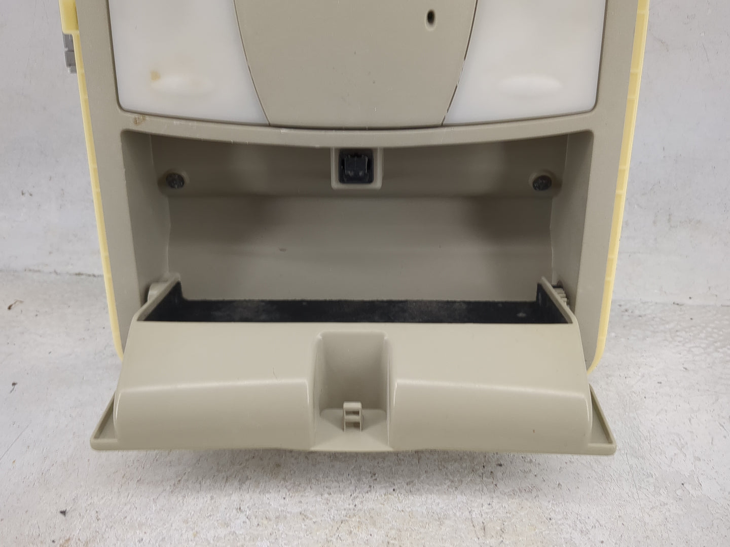 2014 Nissan Rogue Overhead Roof Console Tan - Oemusedautoparts1.com