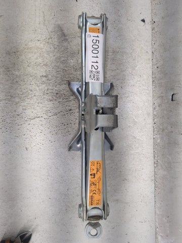 2014 Nissan Rogue Spare Scissor Car Jack - Oemusedautoparts1.com