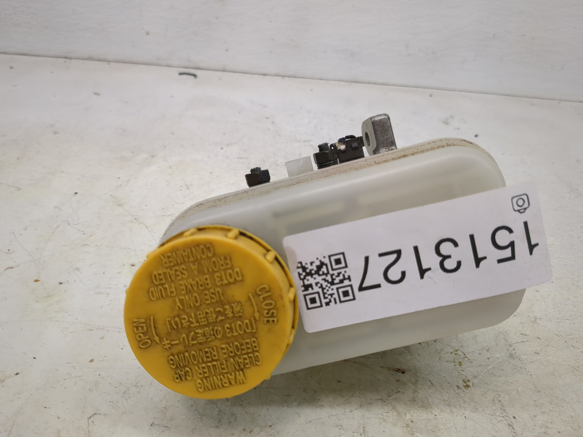 2014-2020 Nissan Rogue Brake Master Cylinder 1513127 - Oemusedautoparts1.com