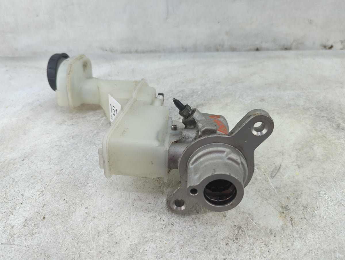 2008-2015 Nissan Rogue Brake Master Cylinder 1516242 - Oemusedautoparts1.com