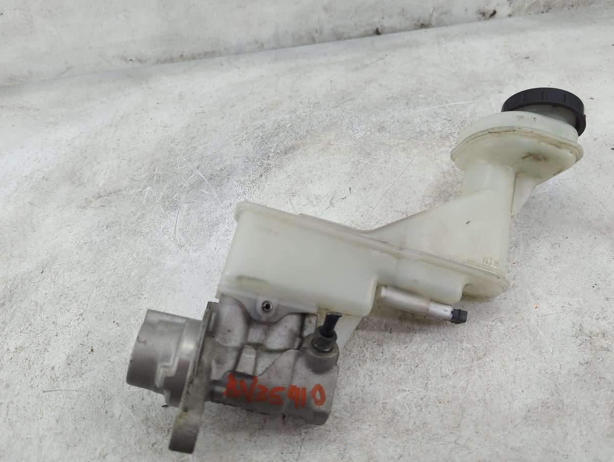 2008-2015 Nissan Rogue Brake Master Cylinder 1516242 - Oemusedautoparts1.com