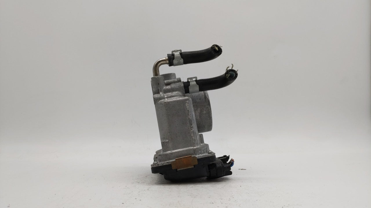 2014-2019 Nissan Rogue Throttle Body P/N:3TA60-01 C 3TA60-01 B, 3TA60-01 A Fits Fits 2013 2014 2015 2016 2017 2018 2019 OEM 