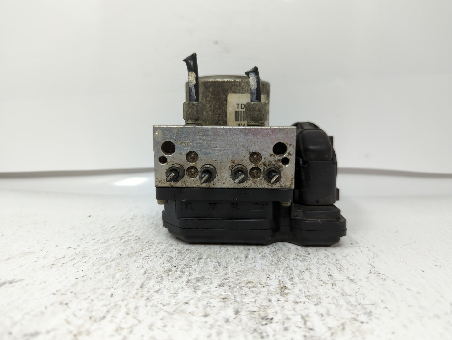 2012-2015 Nissan Rogue ABS Pump Control Module Replacement P/N:47660 JM14A Fits Fits 2012 2013 2014 2015 OEM Used Auto Parts