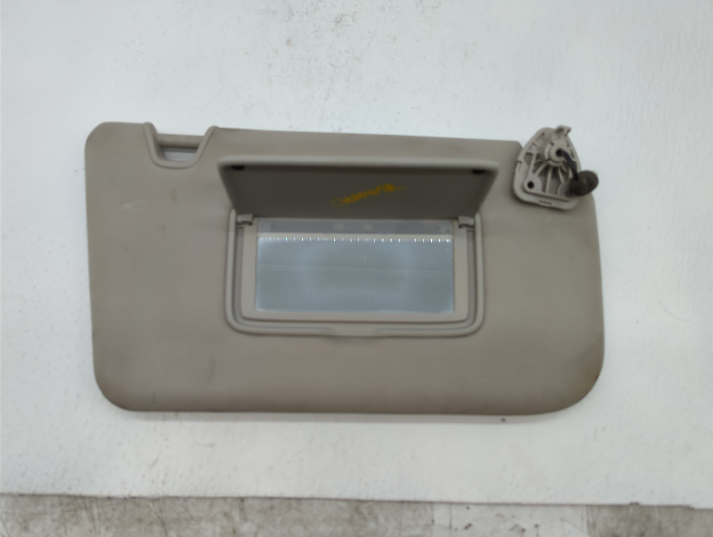 2014-2017 Nissan Rogue Sun Visor Shade Replacement Passenger Right Mirror Fits Fits 2014 2015 2016 2017 OEM Used Auto Parts 