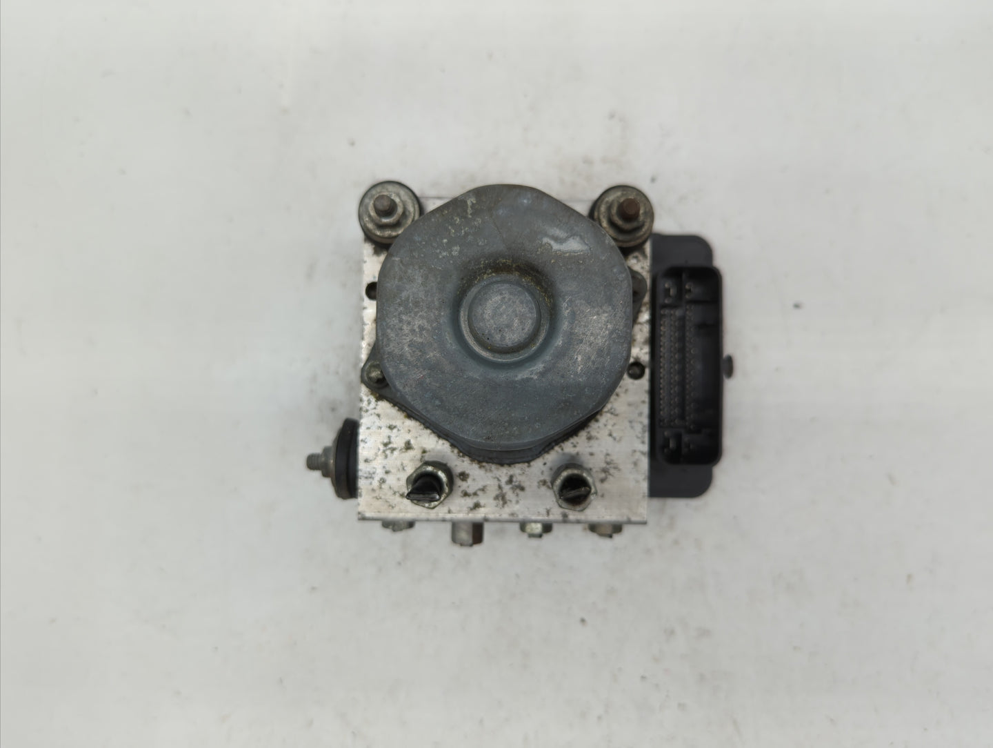 2014-2015 Nissan Rogue ABS Pump Control Module Replacement P/N:47660 4BF0A Fits Fits 2014 2015 OEM Used Auto Parts - Oemused