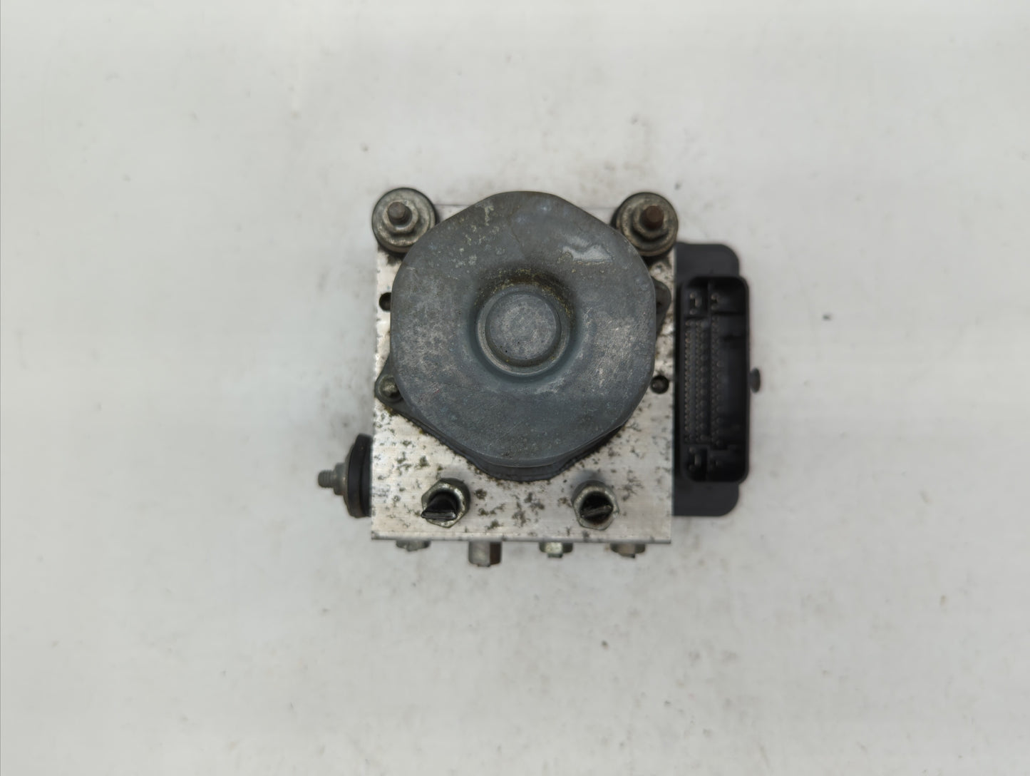 2014-2015 Nissan Rogue ABS Pump Control Module Replacement P/N:47660 4BF0A Fits Fits 2014 2015 OEM Used Auto Parts - Oemused