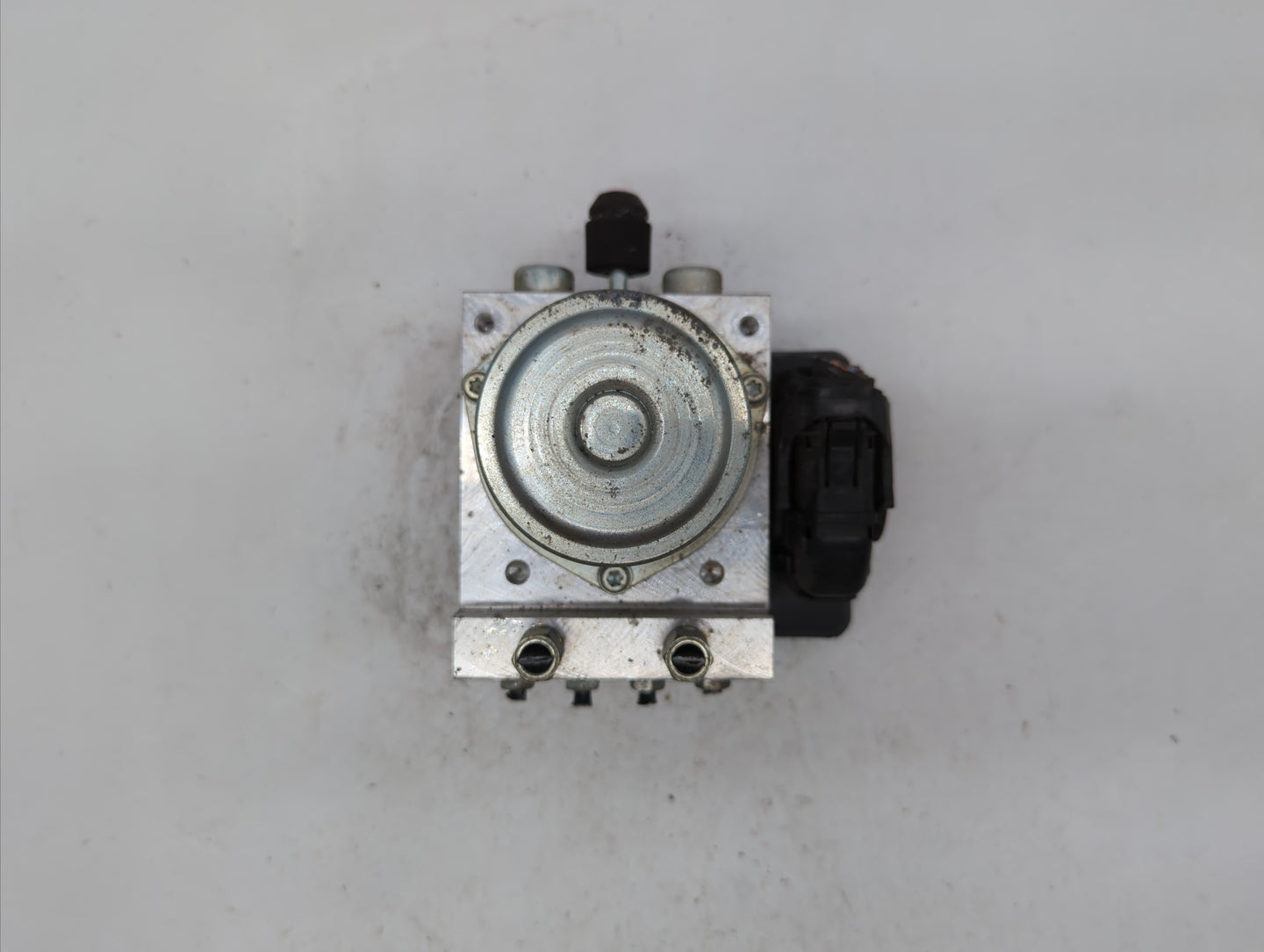 2012-2015 Nissan Rogue ABS Pump Control Module Replacement P/N:47660 JM14A Fits Fits 2012 2013 2014 2015 OEM Used Auto Parts