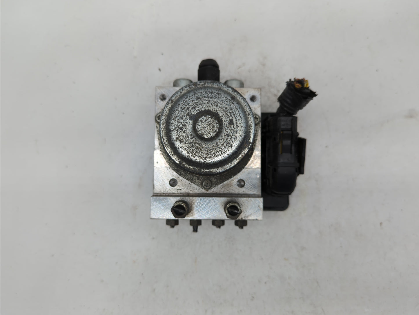 2012-2015 Nissan Rogue ABS Pump Control Module Replacement P/N:47660 JM14A Fits Fits 2012 2013 2014 2015 OEM Used Auto Parts