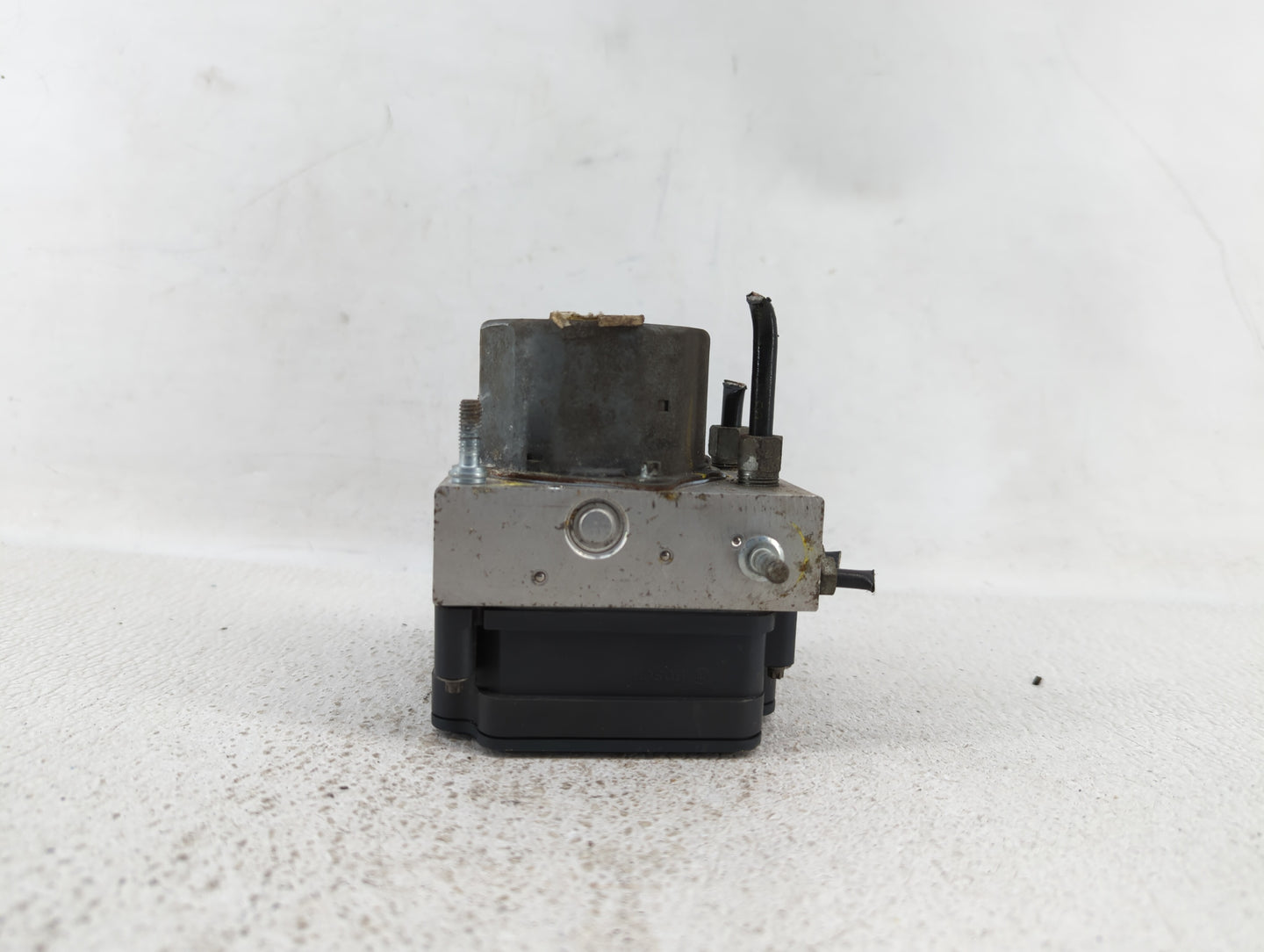 2014-2015 Nissan Rogue ABS Pump Control Module Replacement P/N:47660 4BF0A Fits Fits 2014 2015 OEM Used Auto Parts - Oemused