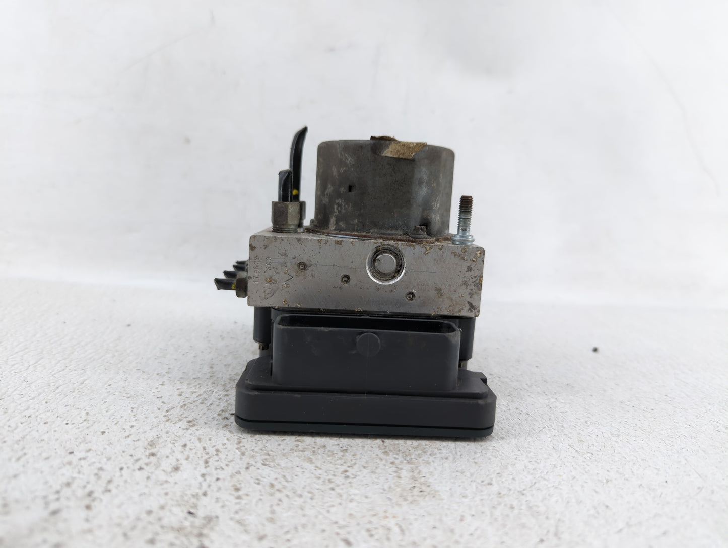 2014-2015 Nissan Rogue ABS Pump Control Module Replacement P/N:47660 4BF0A Fits Fits 2014 2015 OEM Used Auto Parts - Oemused