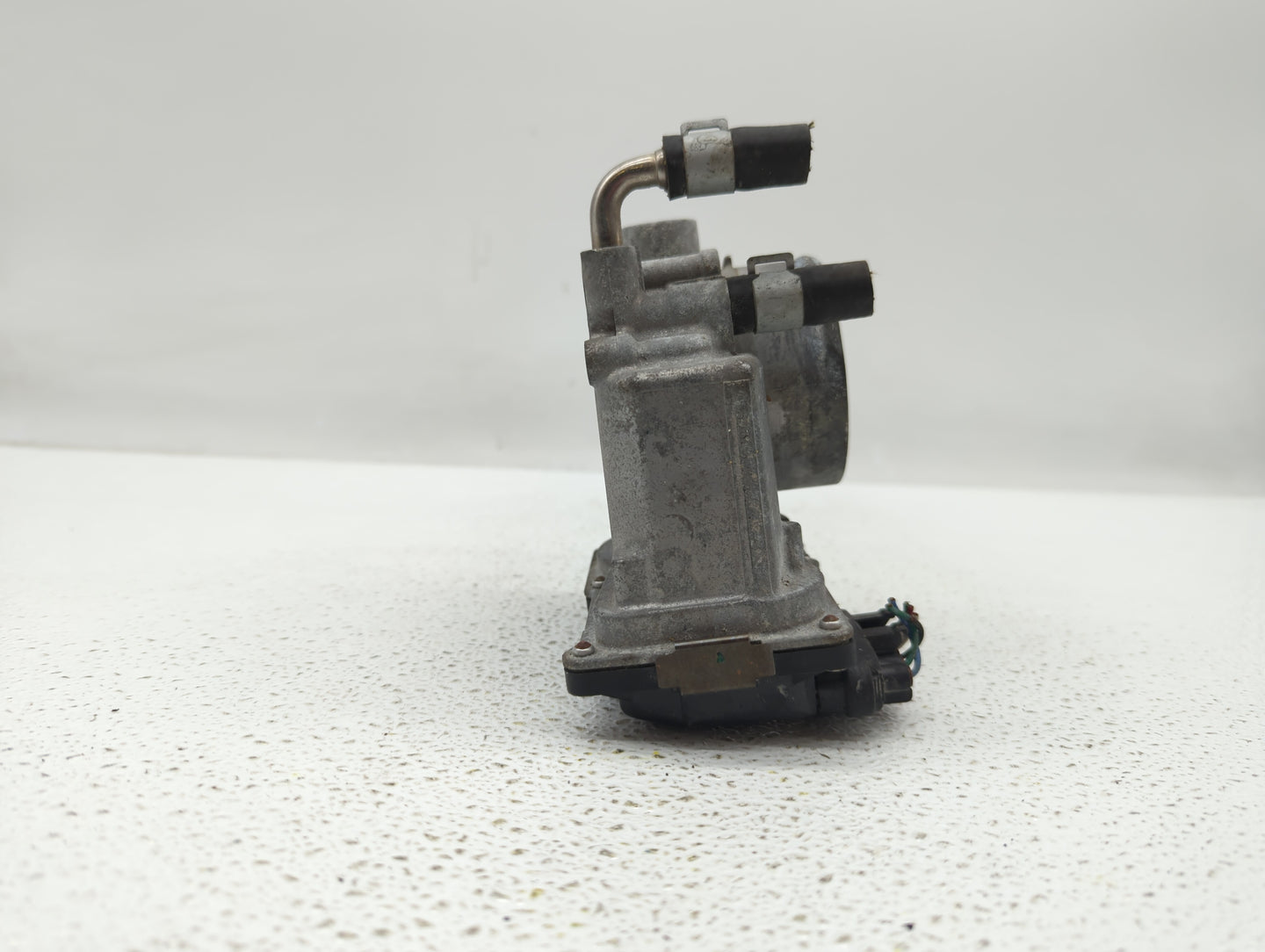2014-2019 Nissan Rogue Throttle Body P/N:3TA60-01 C 3TA60-01 B, 3TA60-01 A Fits Fits 2013 2014 2015 2016 2017 2018 2019 OEM 