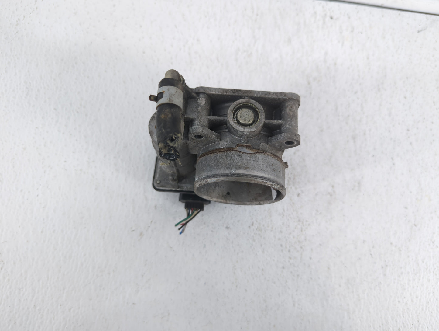 2011-2015 Nissan Rogue Throttle Body P/N:526-01 RME60-15 Fits Fits 2011 2012 2013 2014 2015 OEM Used Auto Parts - Oemusedaut