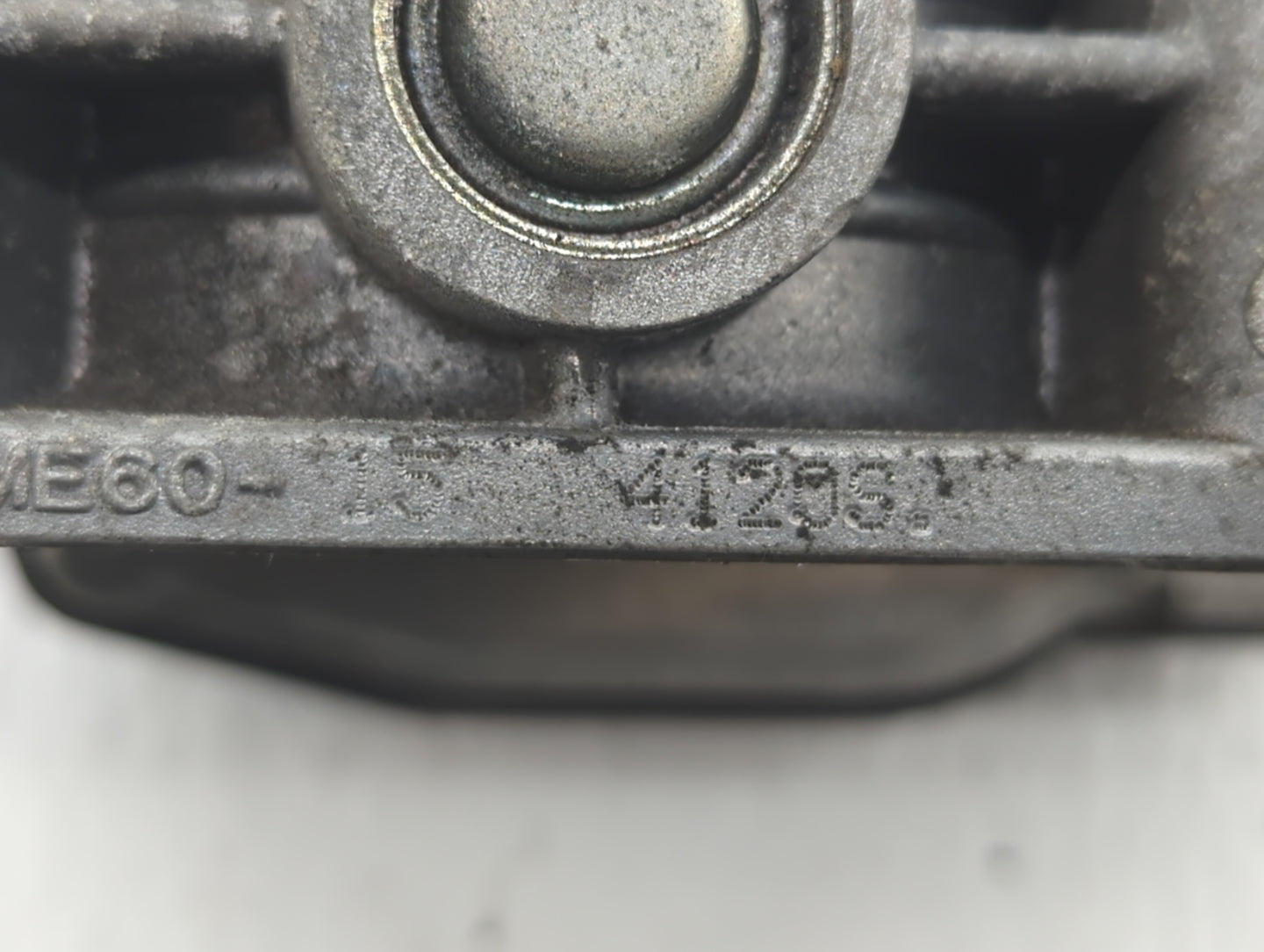 2011-2015 Nissan Rogue Throttle Body P/N:526-01 RME60-15 Fits Fits 2011 2012 2013 2014 2015 OEM Used Auto Parts - Oemusedaut