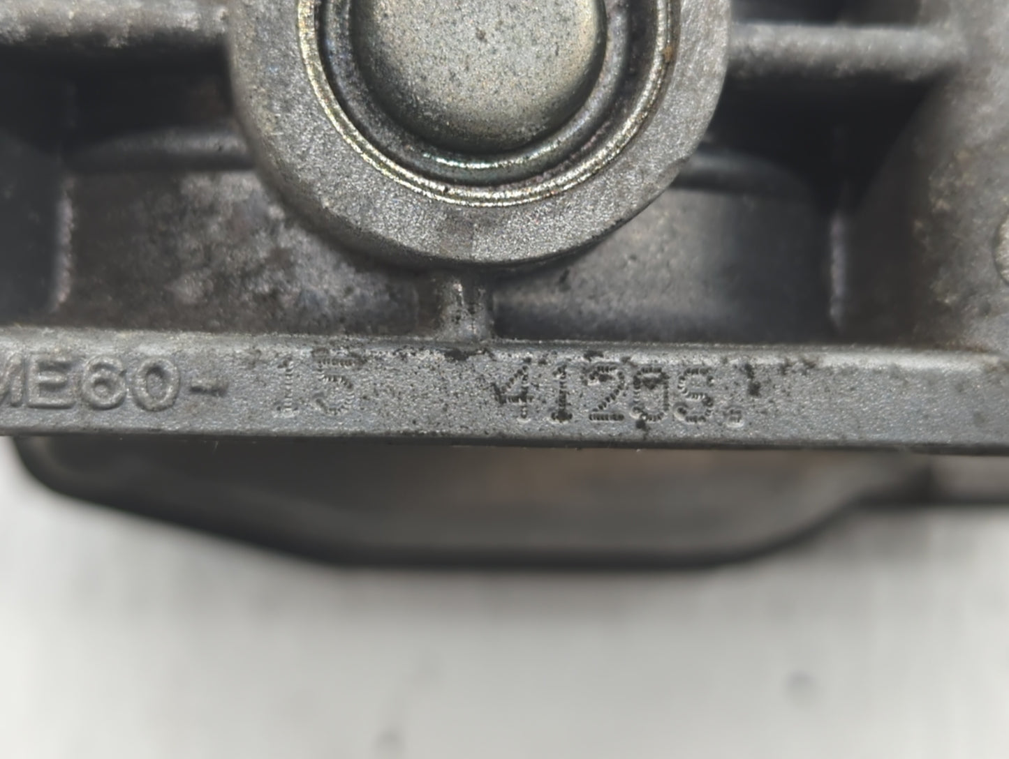 2011-2015 Nissan Rogue Throttle Body P/N:526-01 RME60-15 Fits Fits 2011 2012 2013 2014 2015 OEM Used Auto Parts - Oemusedaut