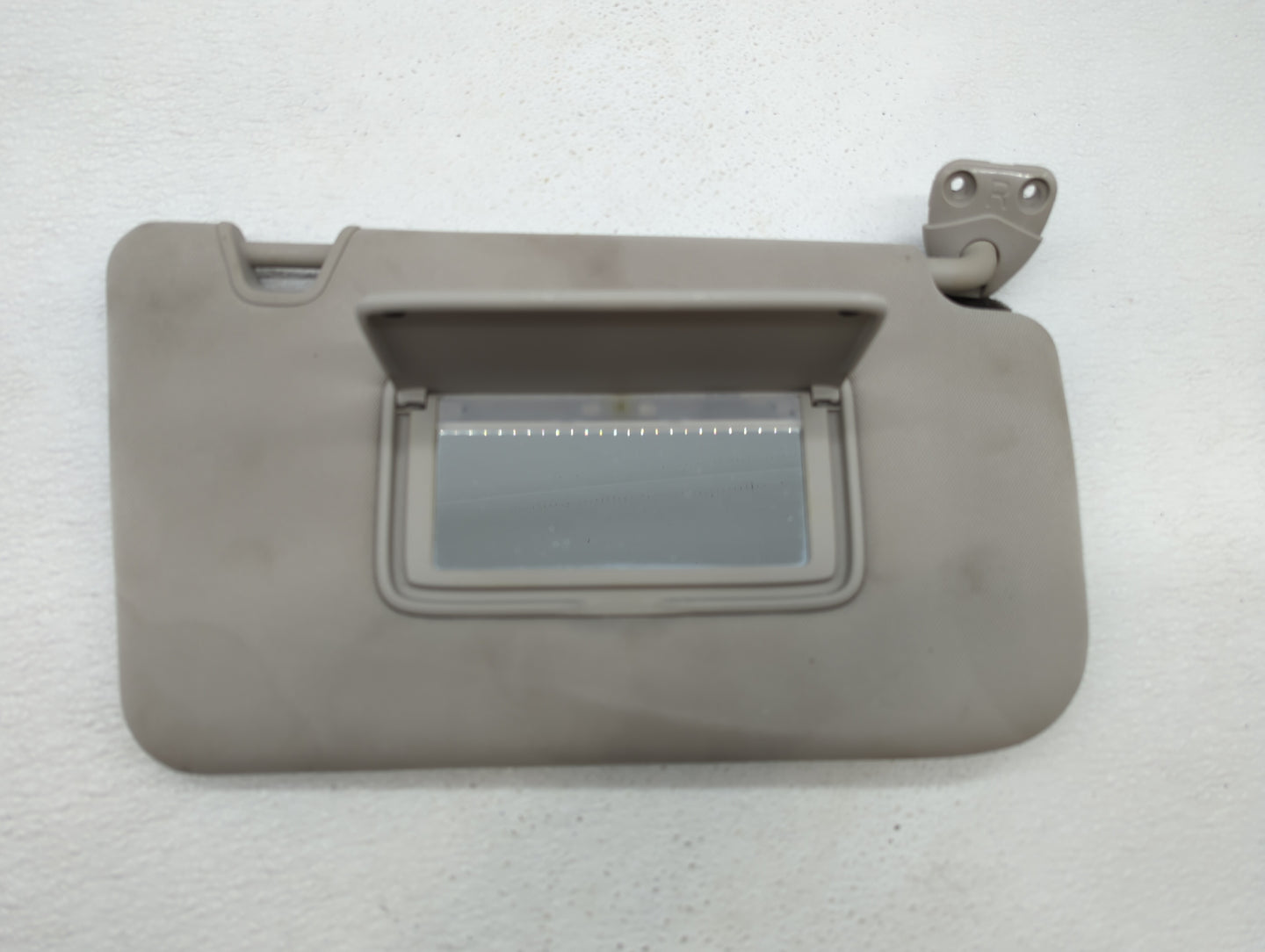 2014-2017 Nissan Rogue Sun Visor Shade Replacement Passenger Right Mirror Fits Fits 2014 2015 2016 2017 OEM Used Auto Parts 