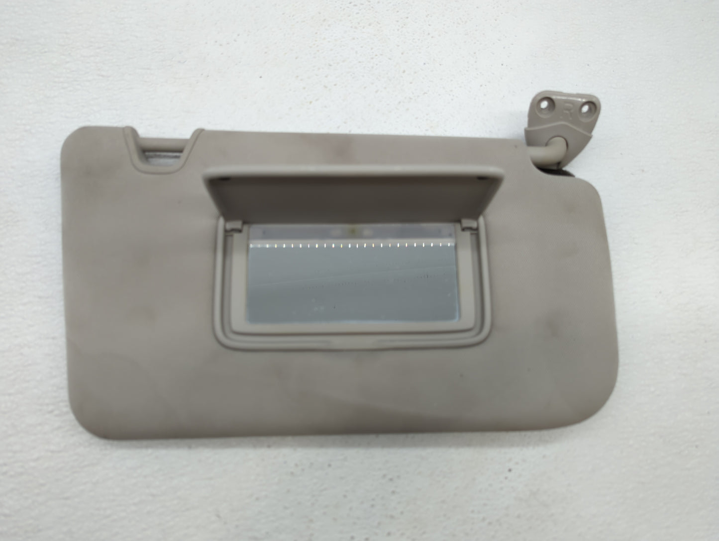 2014-2017 Nissan Rogue Sun Visor Shade Replacement Passenger Right Mirror Fits Fits 2014 2015 2016 2017 OEM Used Auto Parts 