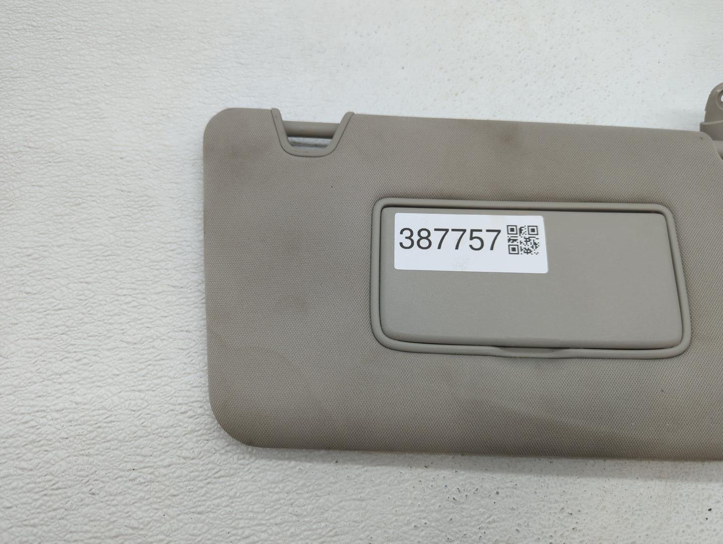 2014-2017 Nissan Rogue Sun Visor Shade Replacement Passenger Right Mirror Fits Fits 2014 2015 2016 2017 OEM Used Auto Parts 