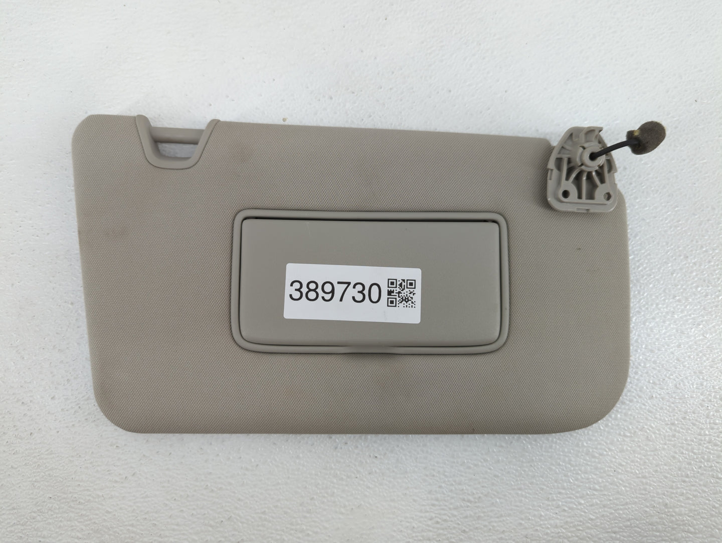 2014-2017 Nissan Rogue Sun Visor Shade Replacement Passenger Right Mirror Fits Fits 2014 2015 2016 2017 OEM Used Auto Parts 