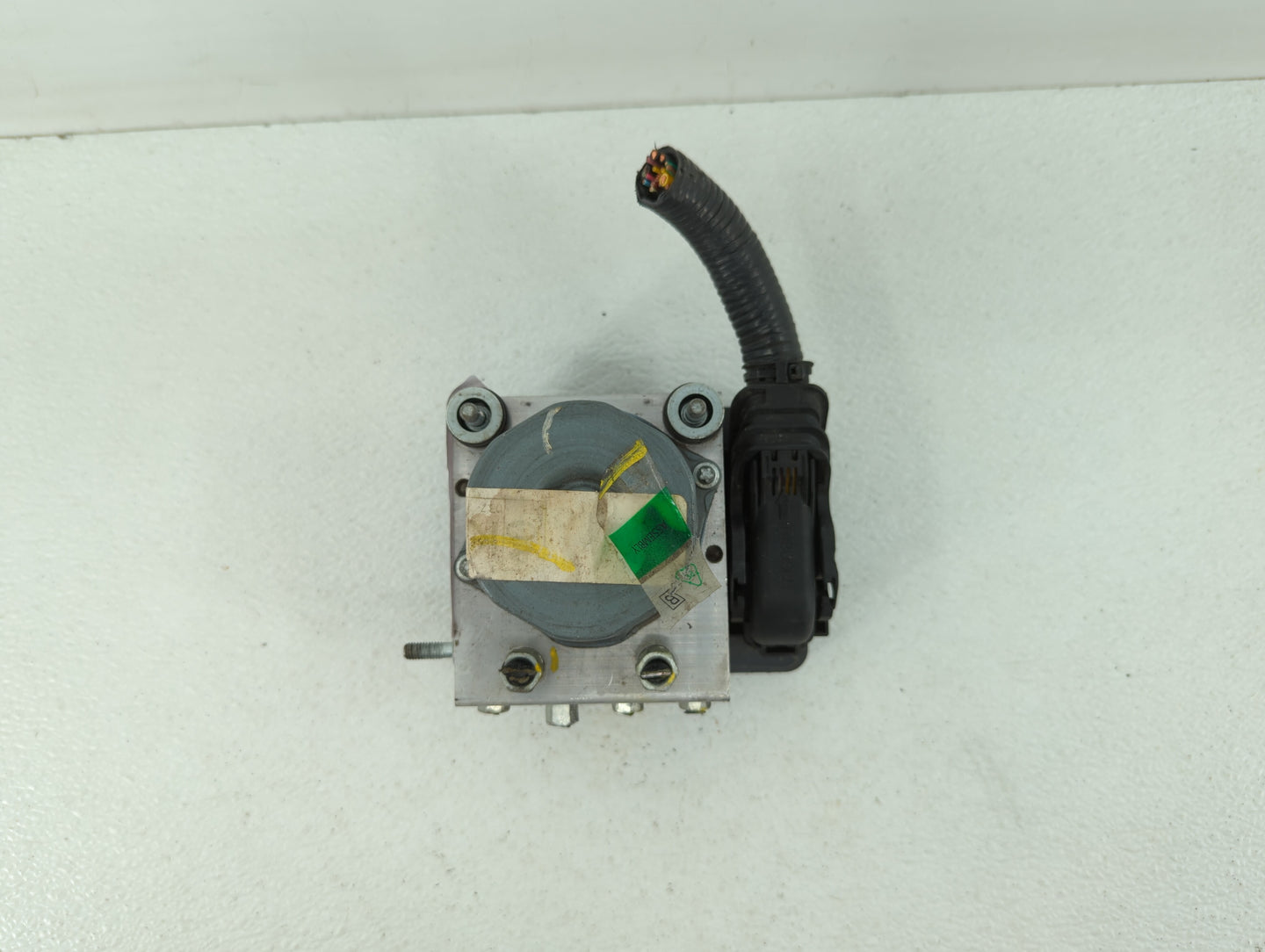 2014-2015 Nissan Rogue ABS Pump Control Module Replacement P/N:47660 4BA0A Fits Fits 2014 2015 OEM Used Auto Parts - Oemused