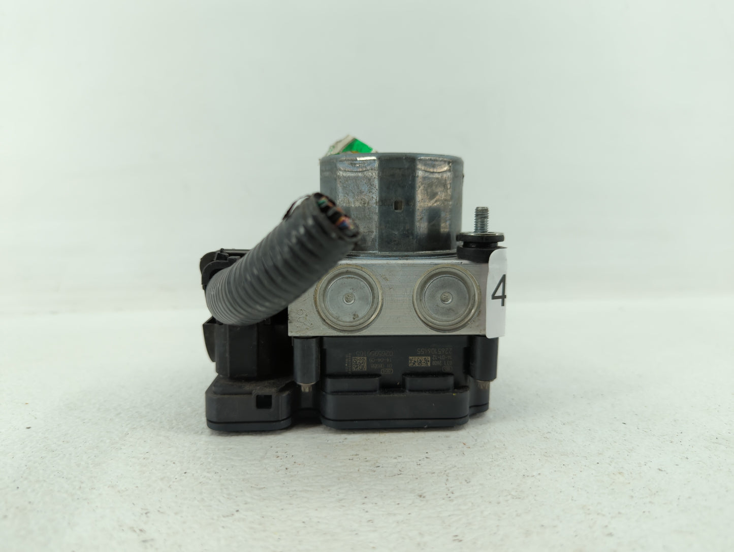 2014-2015 Nissan Rogue ABS Pump Control Module Replacement P/N:47660 4BA0A Fits Fits 2014 2015 OEM Used Auto Parts - Oemused