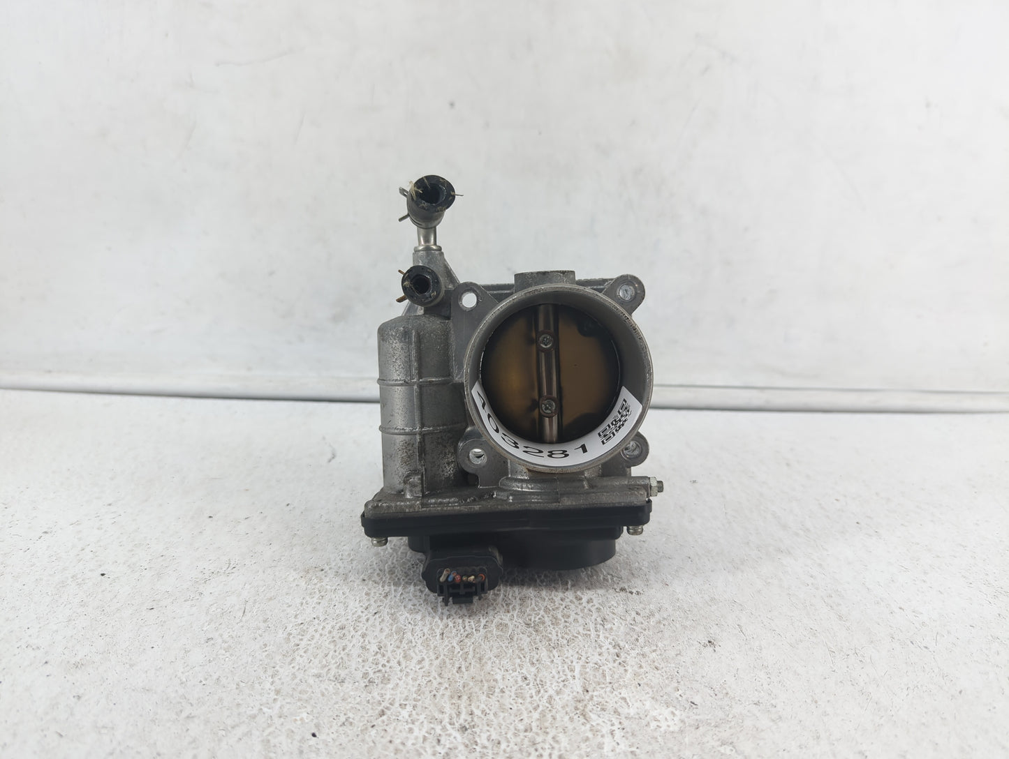 2011-2015 Nissan Rogue Throttle Body P/N:526-01 RME60-15 Fits Fits 2011 2012 2013 2014 2015 OEM Used Auto Parts - Oemusedaut