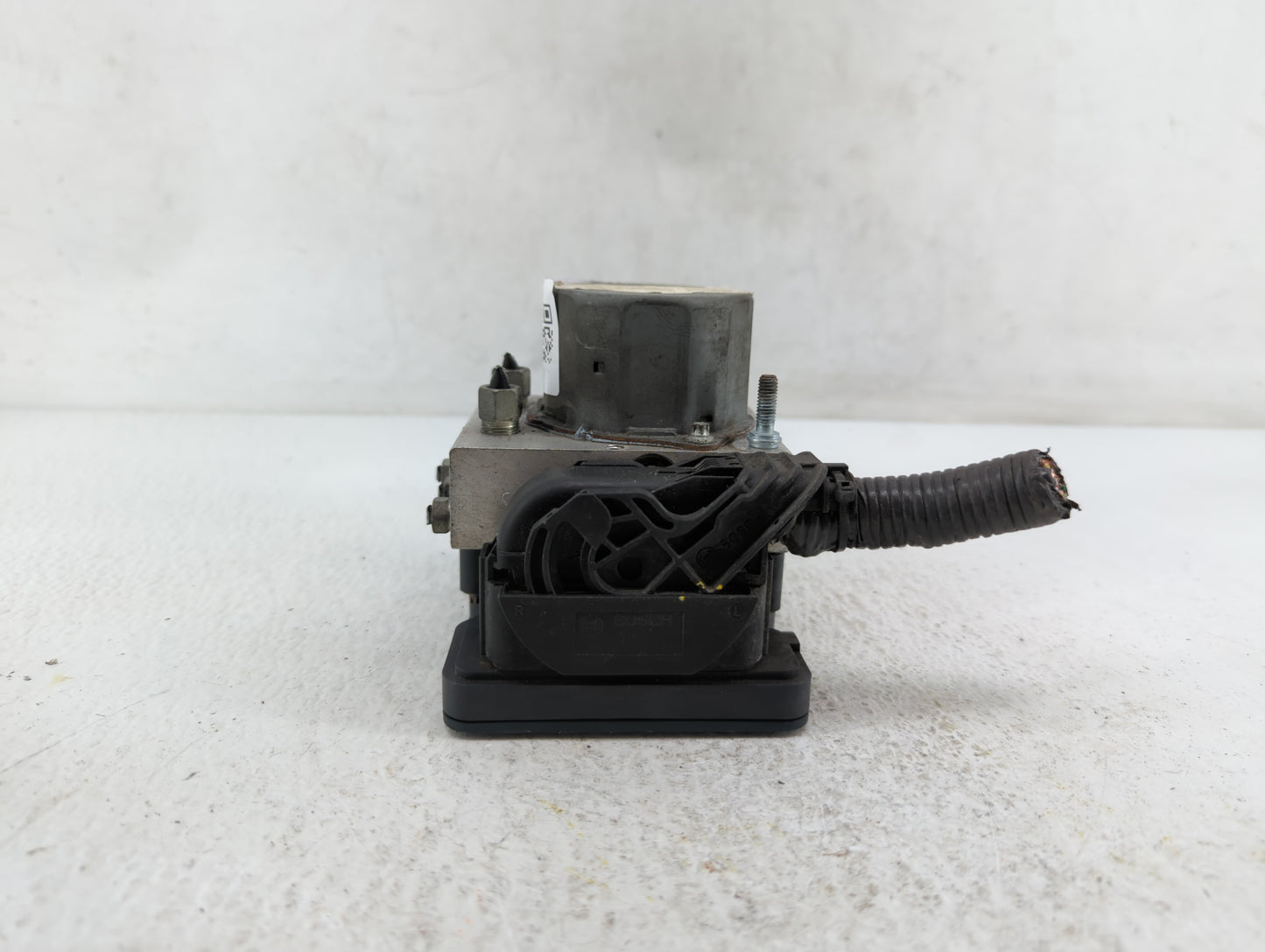 2014-2015 Nissan Rogue ABS Pump Control Module Replacement P/N:47660 4BA0A Fits Fits 2014 2015 OEM Used Auto Parts - Oemused