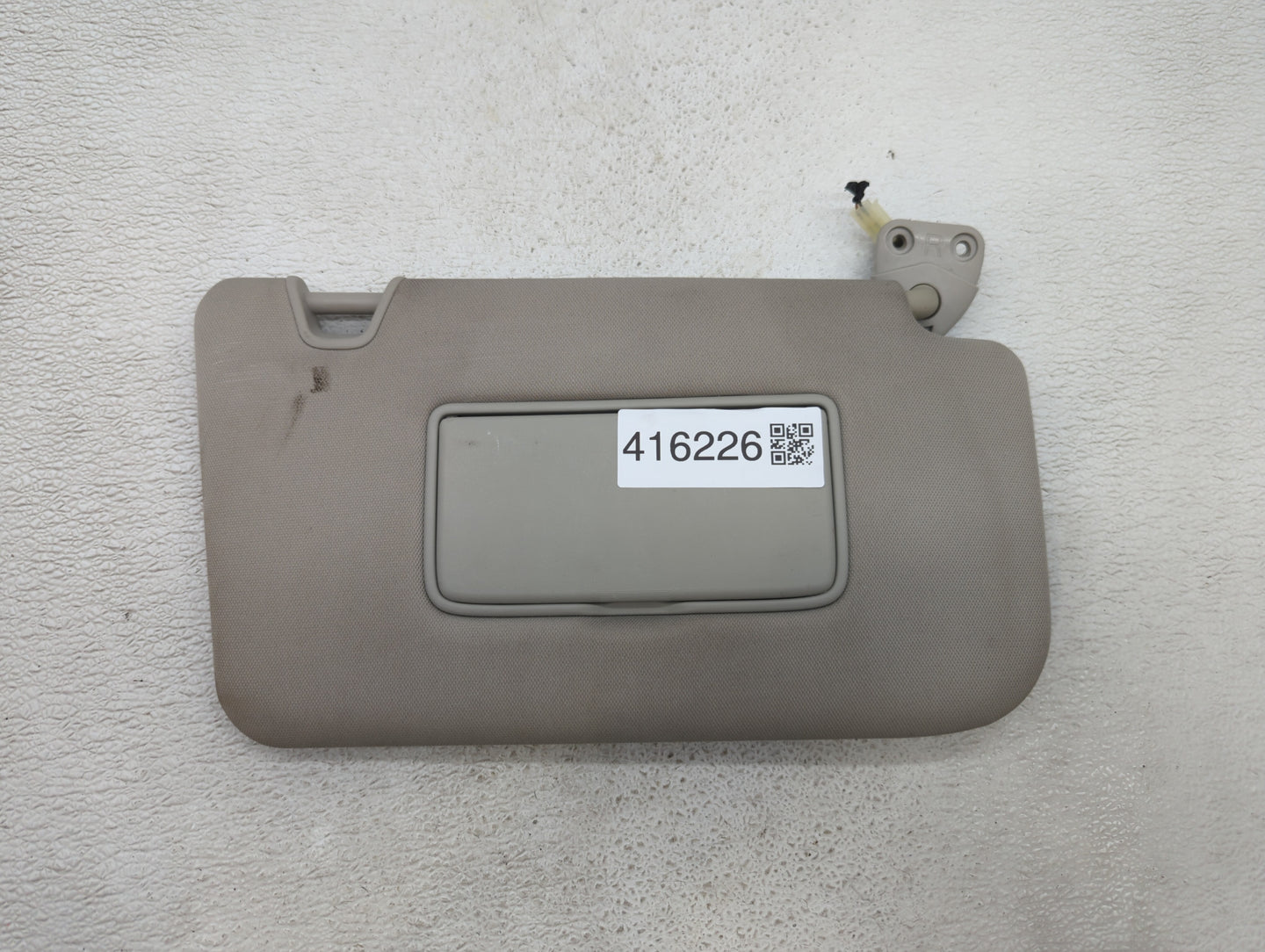 2014-2017 Nissan Rogue Sun Visor Shade Replacement Passenger Right Mirror Fits Fits 2014 2015 2016 2017 OEM Used Auto Parts 