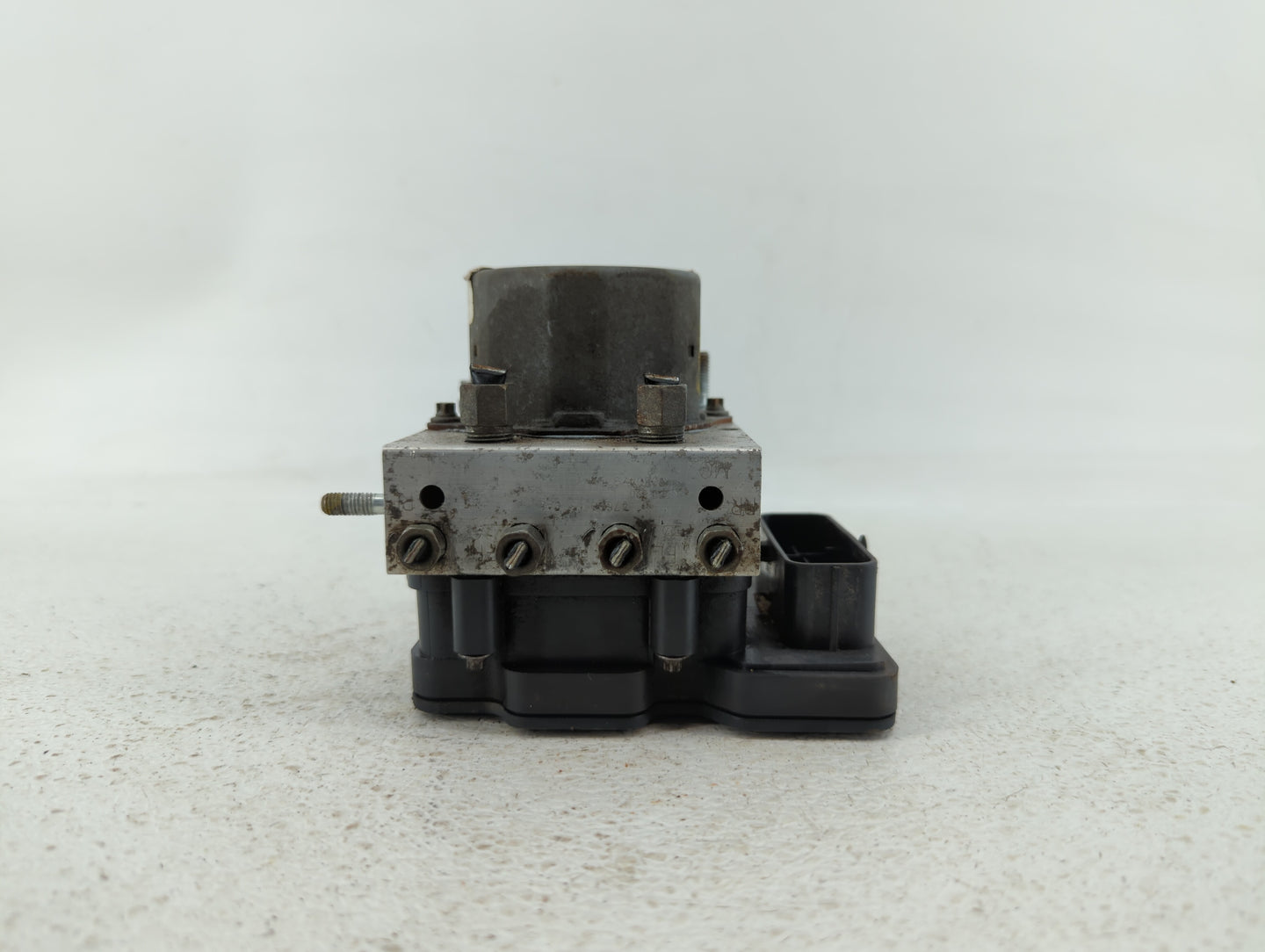 2014-2015 Nissan Rogue ABS Pump Control Module Replacement P/N:47660 4BL0A 47660 4BF0A Fits Fits 2014 2015 OEM Used Auto Par