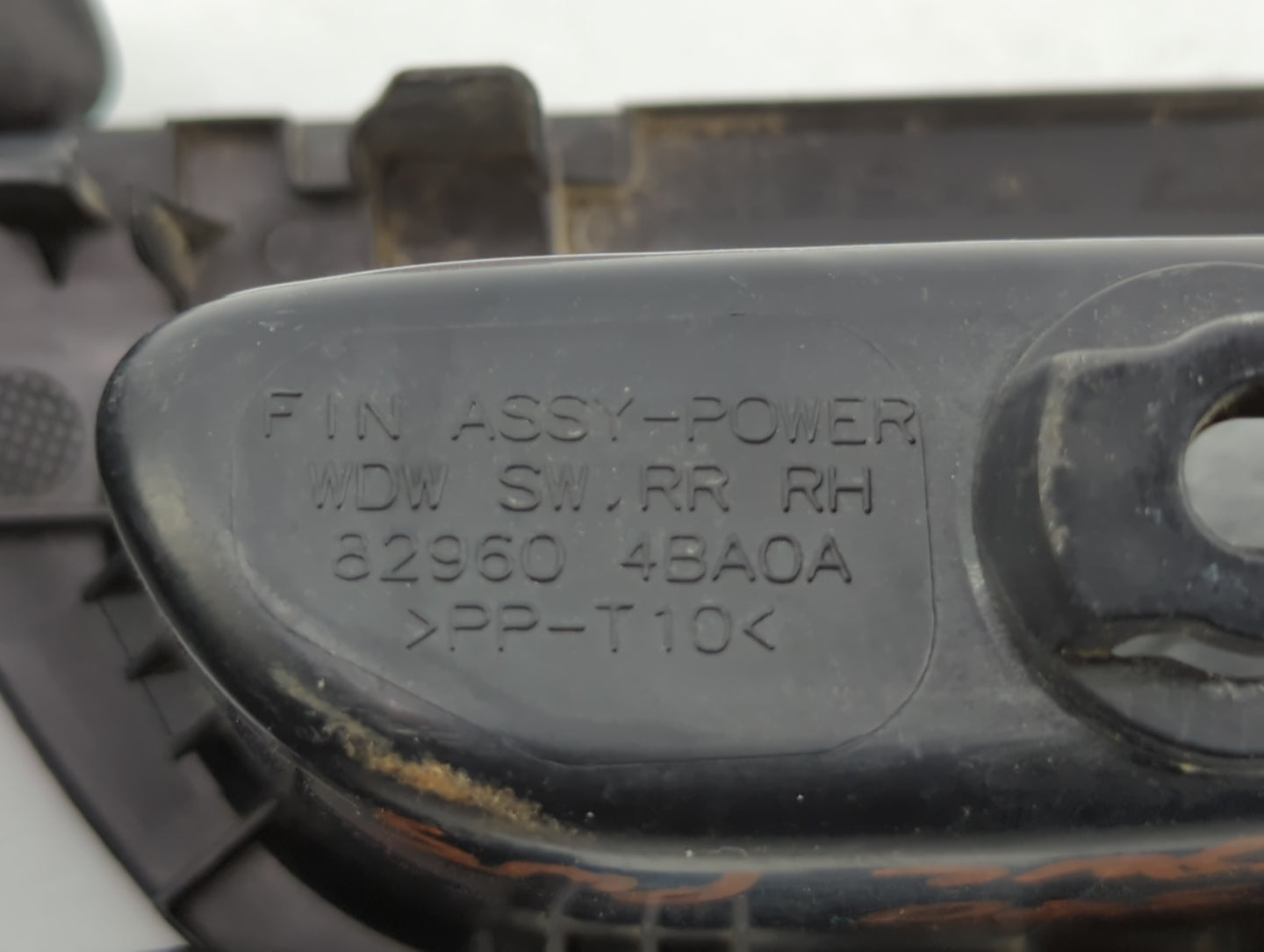 2014 Nissan Rogue Passenger Right Power Window Switch - Oemusedautoparts1.com