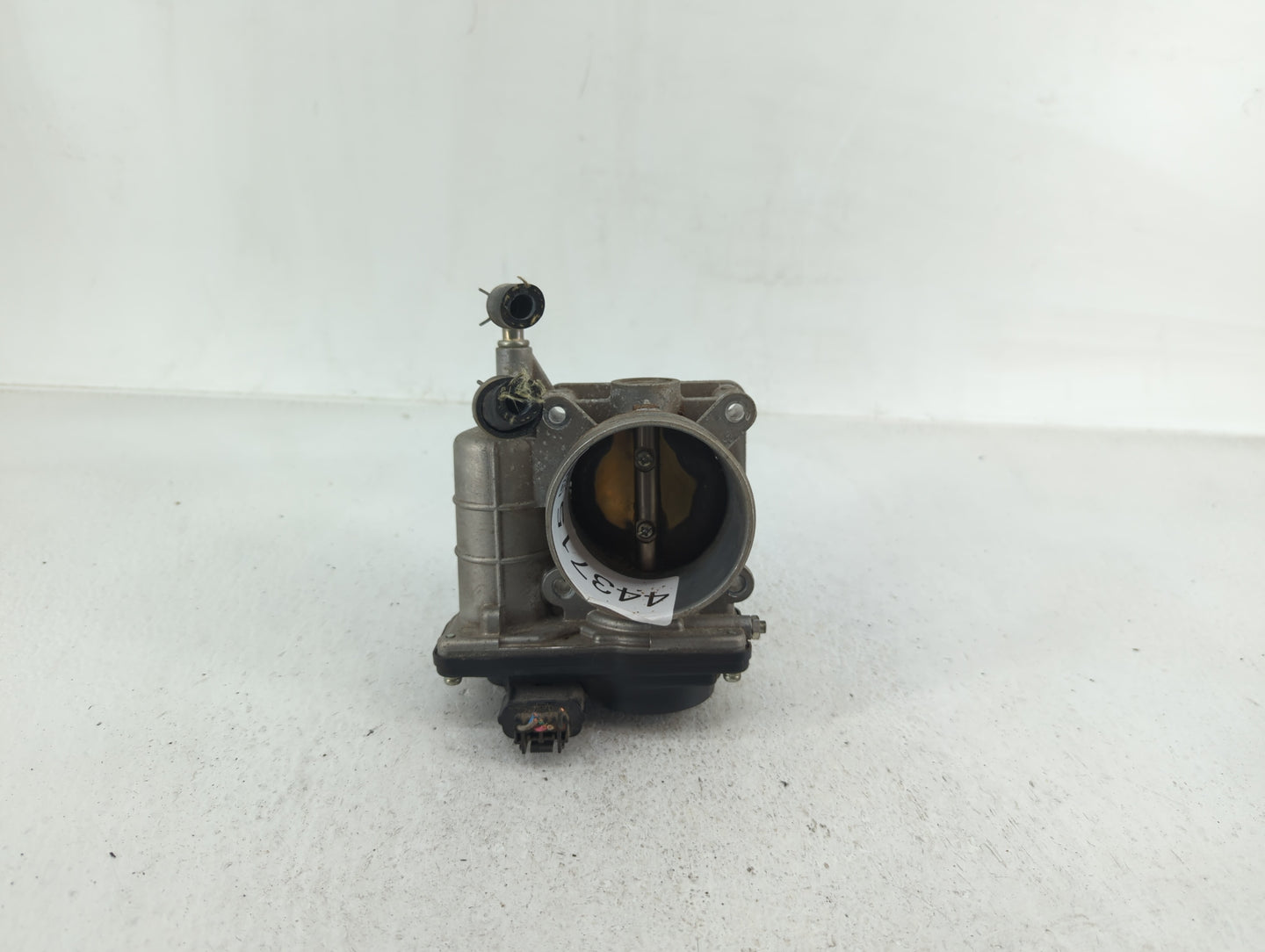 2011-2015 Nissan Rogue Throttle Body P/N:526-01 RME60-15 Fits Fits 2011 2012 2013 2014 2015 OEM Used Auto Parts - Oemusedaut