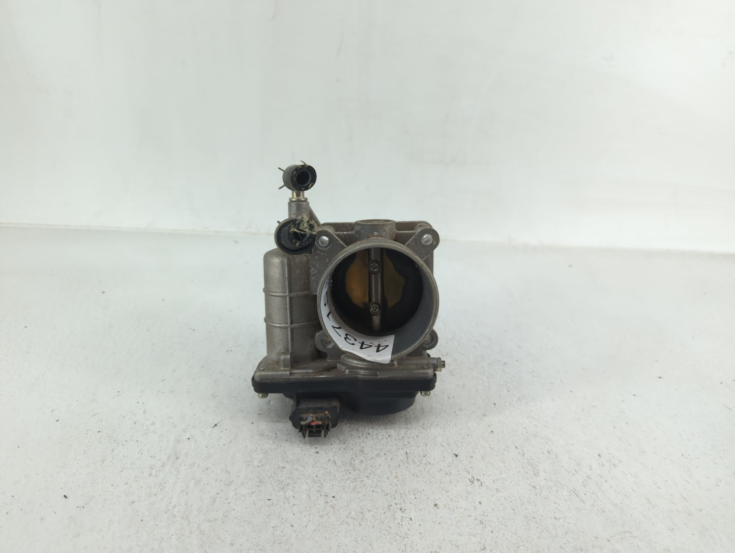 2011-2015 Nissan Rogue Throttle Body P/N:526-01 RME60-15 Fits Fits 2011 2012 2013 2014 2015 OEM Used Auto Parts - Oemusedaut