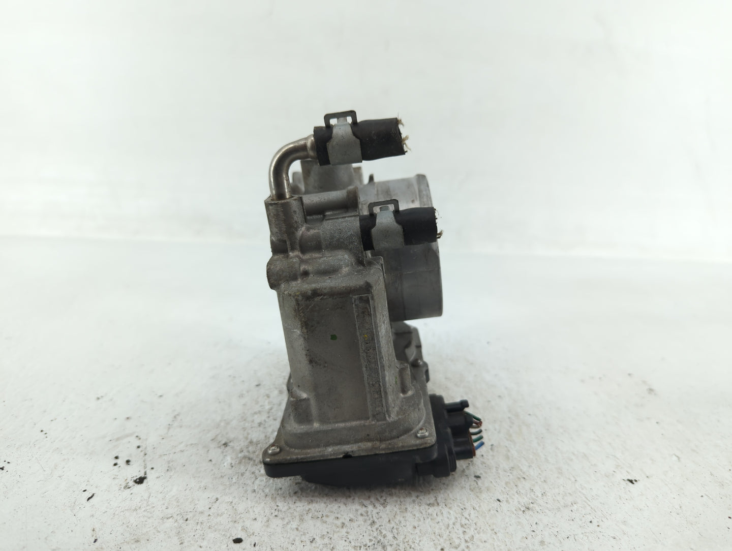 2014-2020 Nissan Rogue Throttle Body P/N:3TA60-01 B 3TA60-01 C, 3TA60-01 A Fits Fits 2013 2014 2015 2016 2017 2018 2019 2020