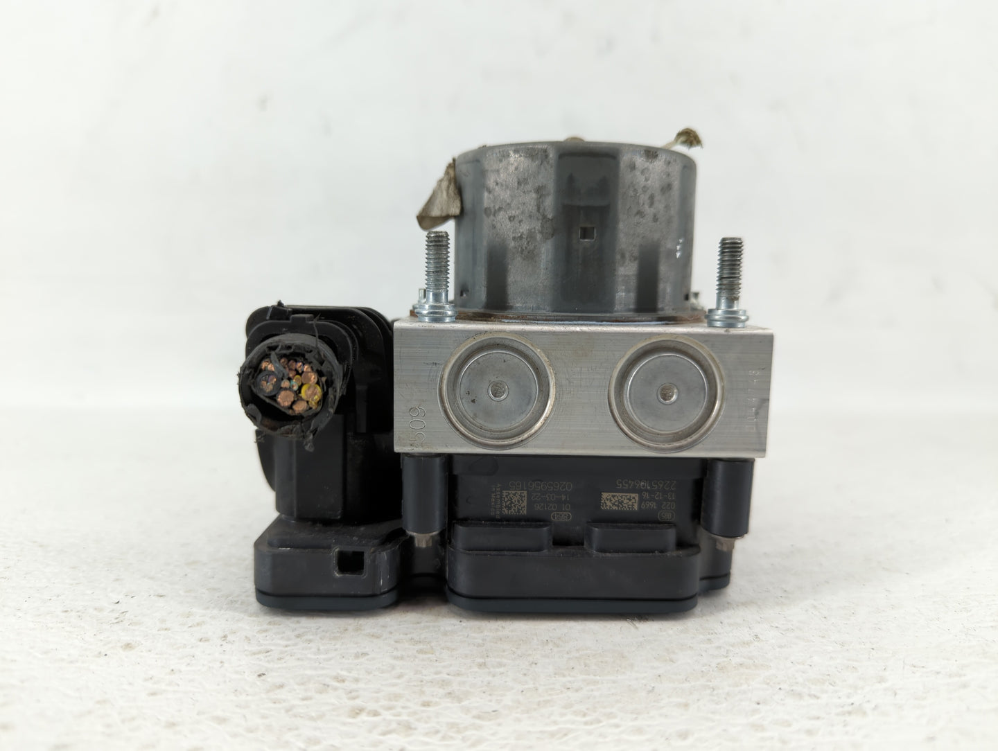 2014-2015 Nissan Rogue ABS Pump Control Module Replacement P/N:47660 4BA0A Fits Fits 2014 2015 OEM Used Auto Parts - Oemused