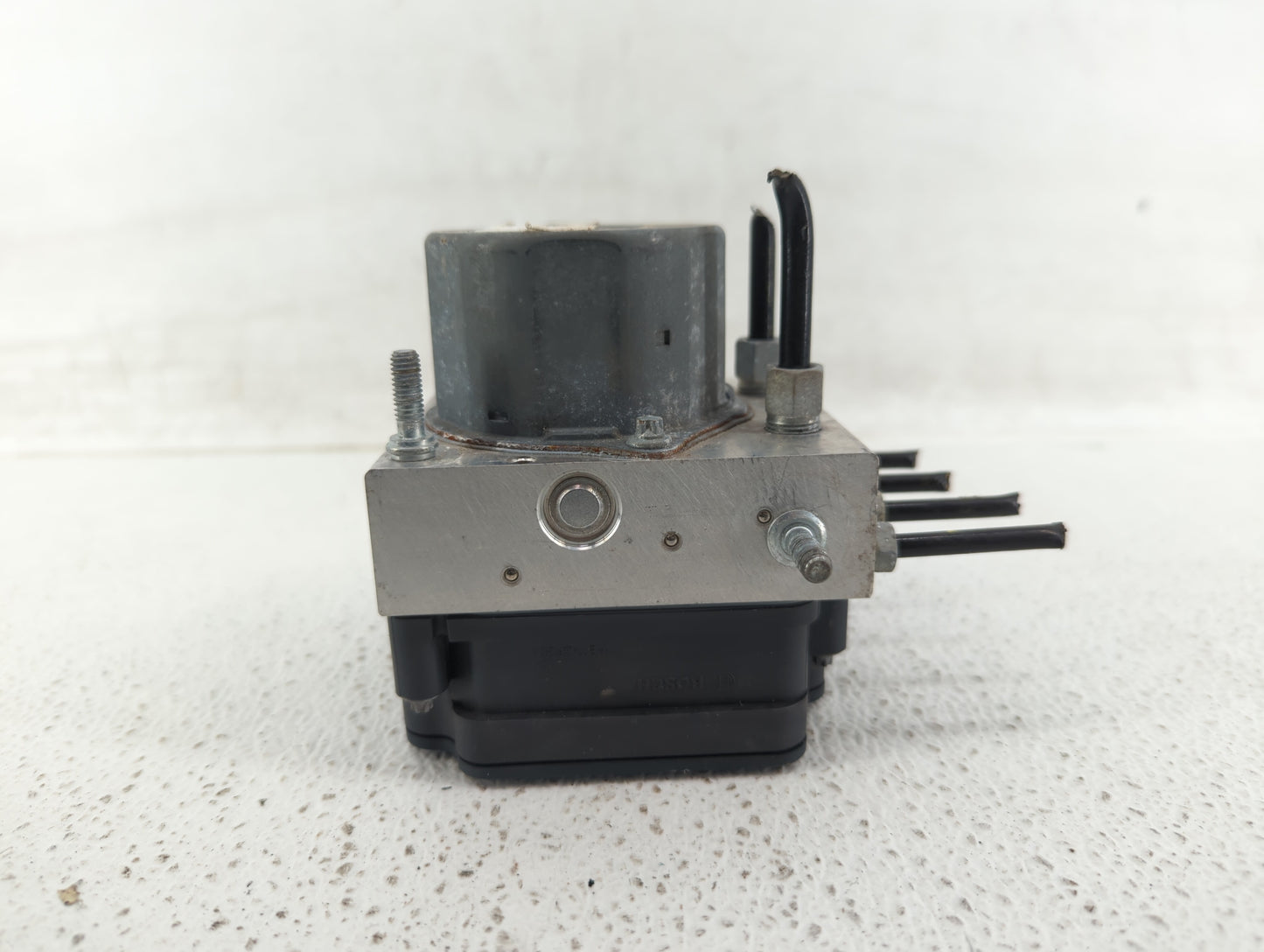 2014-2015 Nissan Rogue ABS Pump Control Module Replacement P/N:47660-4BF0A Fits Fits 2014 2015 OEM Used Auto Parts - Oemused