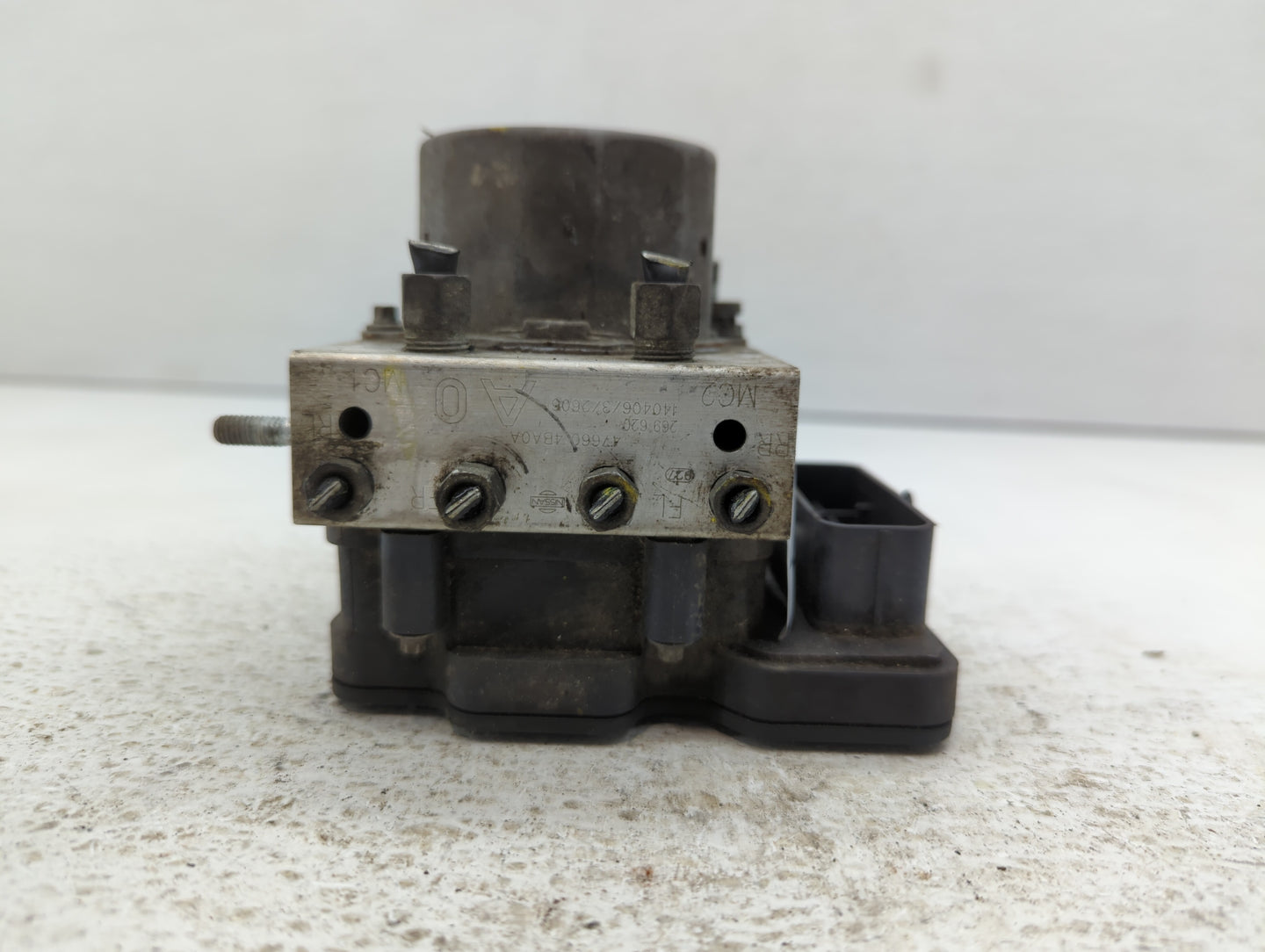 2014-2015 Nissan Rogue ABS Pump Control Module Replacement P/N:47660 4BA0A Fits Fits 2014 2015 OEM Used Auto Parts - Oemused