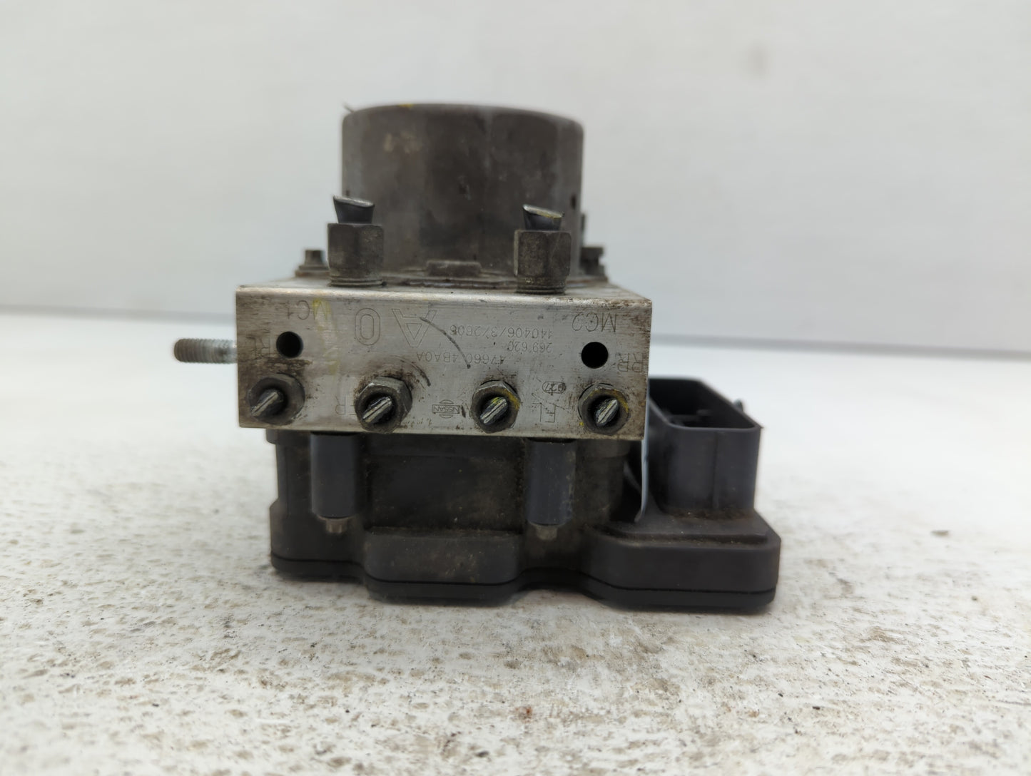 2014-2015 Nissan Rogue ABS Pump Control Module Replacement P/N:47660 4BA0A Fits Fits 2014 2015 OEM Used Auto Parts - Oemused