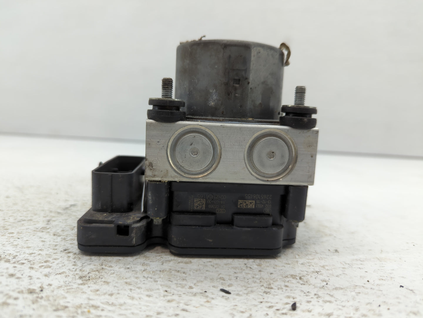 2014-2015 Nissan Rogue ABS Pump Control Module Replacement P/N:47660 4BA0A Fits Fits 2014 2015 OEM Used Auto Parts - Oemused