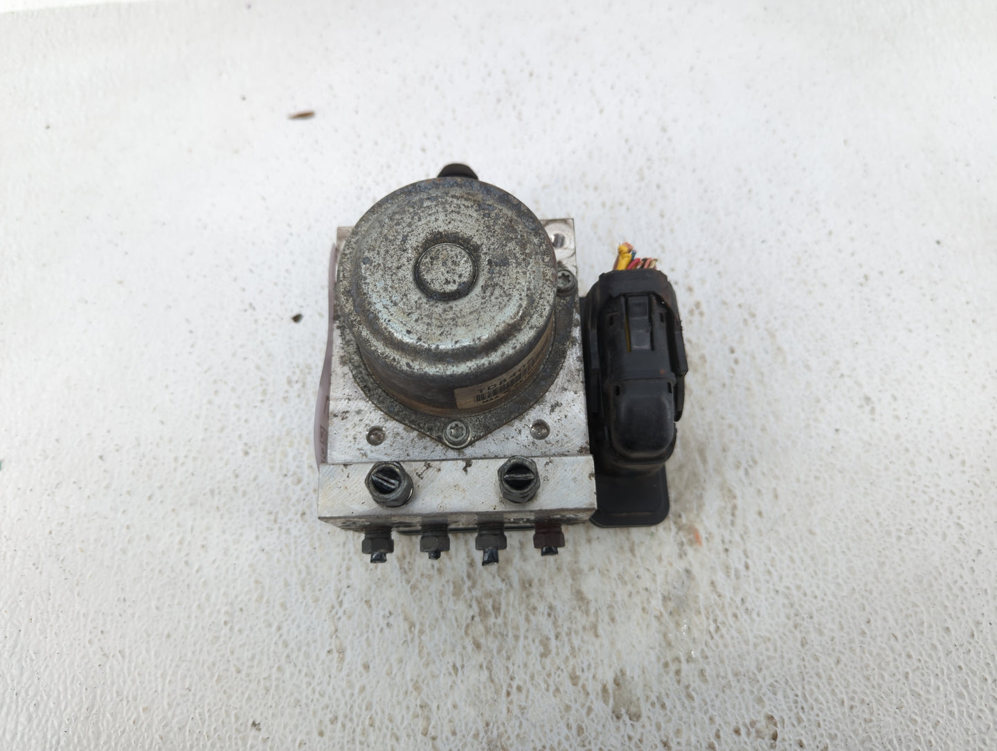 2012-2015 Nissan Rogue ABS Pump Control Module Replacement P/N:TD8405 Fits Fits 2012 2013 2014 2015 OEM Used Auto Parts - Oe