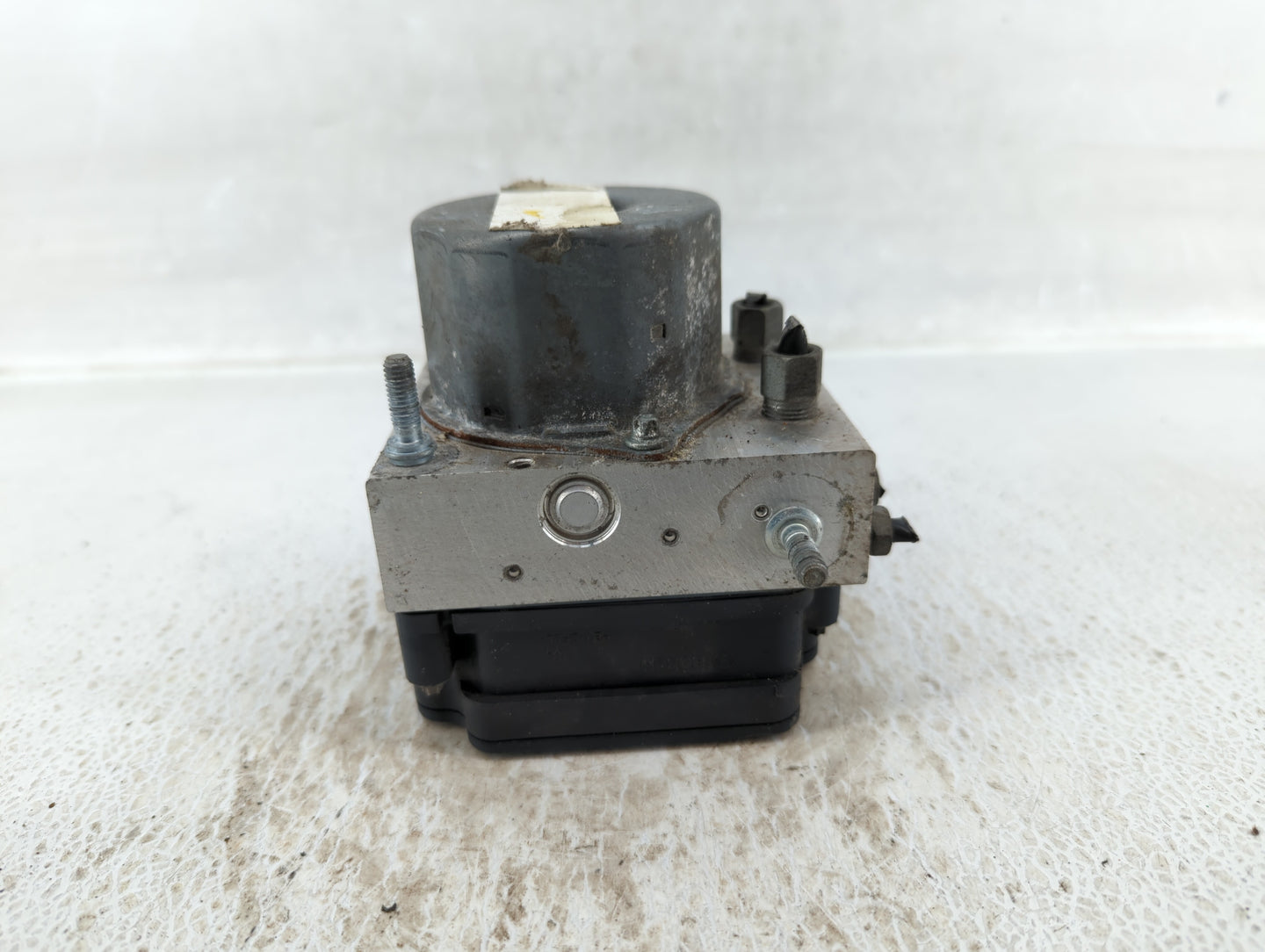 2014-2015 Nissan Rogue ABS Pump Control Module Replacement P/N:47660 9TB0B 47660 4BA0A Fits Fits 2014 2015 OEM Used Auto Par