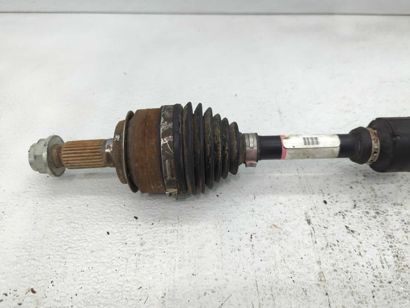 2014 Nissan Rogue Axle Shaft Front Driver Cv C/v - Oemusedautoparts1.com