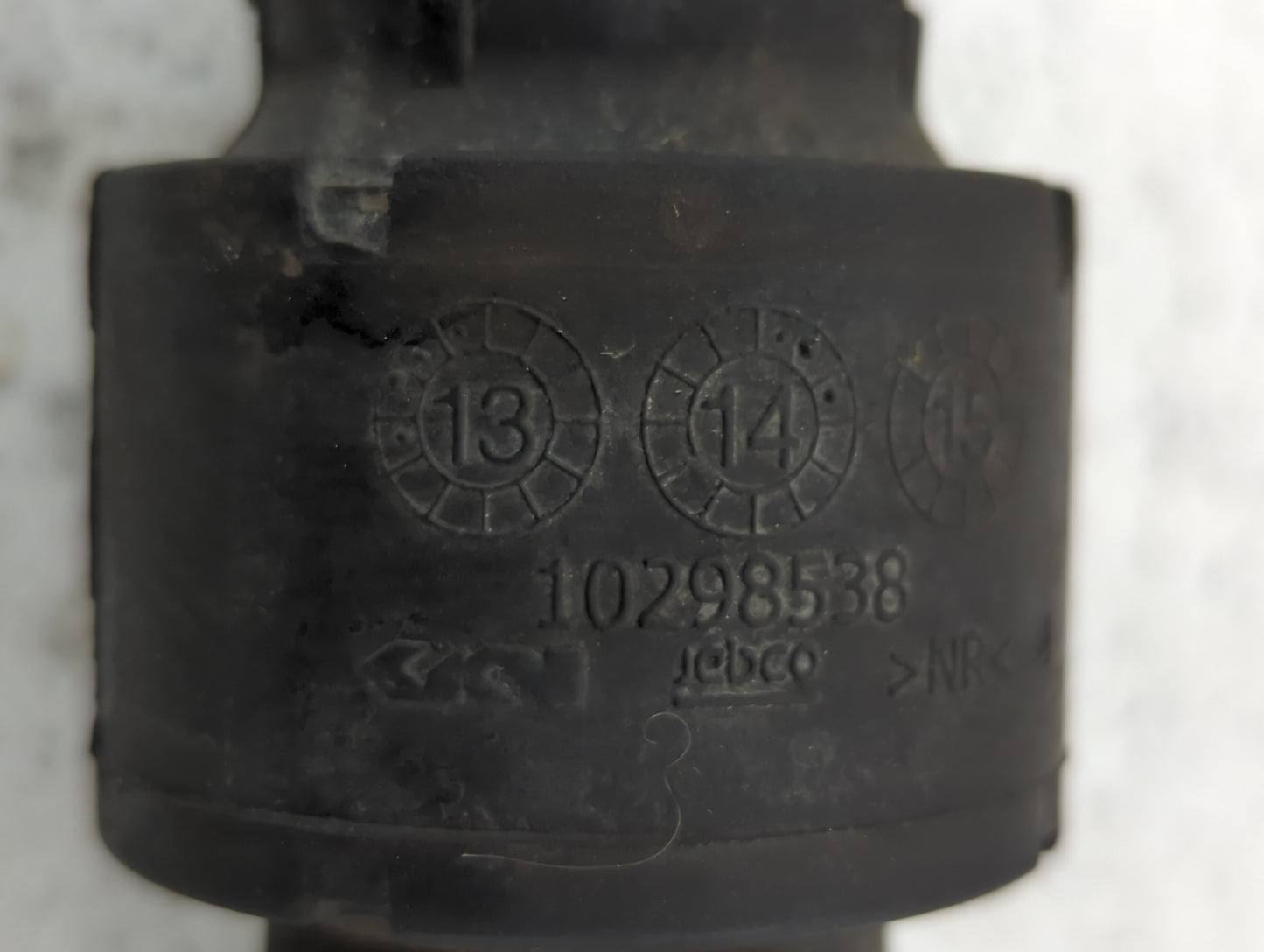 2014 Nissan Rogue Axle Shaft Front Driver Cv C/v - Oemusedautoparts1.com