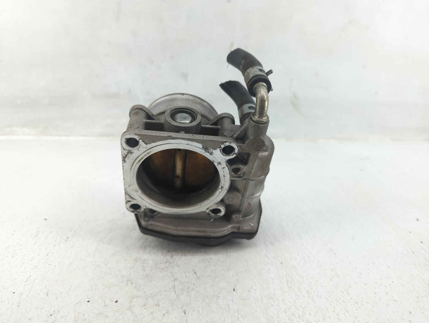 2011-2015 Nissan Rogue Throttle Body P/N:RME60-15 Fits Fits 2011 2012 2013 2014 2015 OEM Used Auto Parts - Oemusedautoparts1