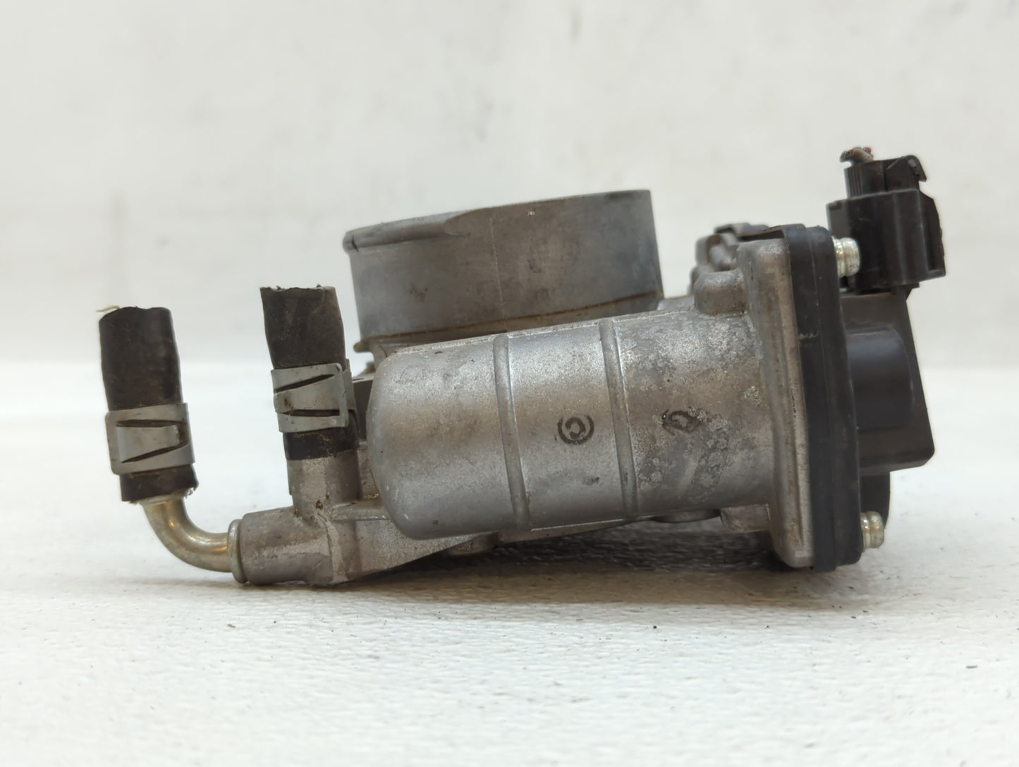 2011-2015 Nissan Rogue Throttle Body P/N:RME60-15 Fits Fits 2011 2012 2013 2014 2015 OEM Used Auto Parts - Oemusedautoparts1