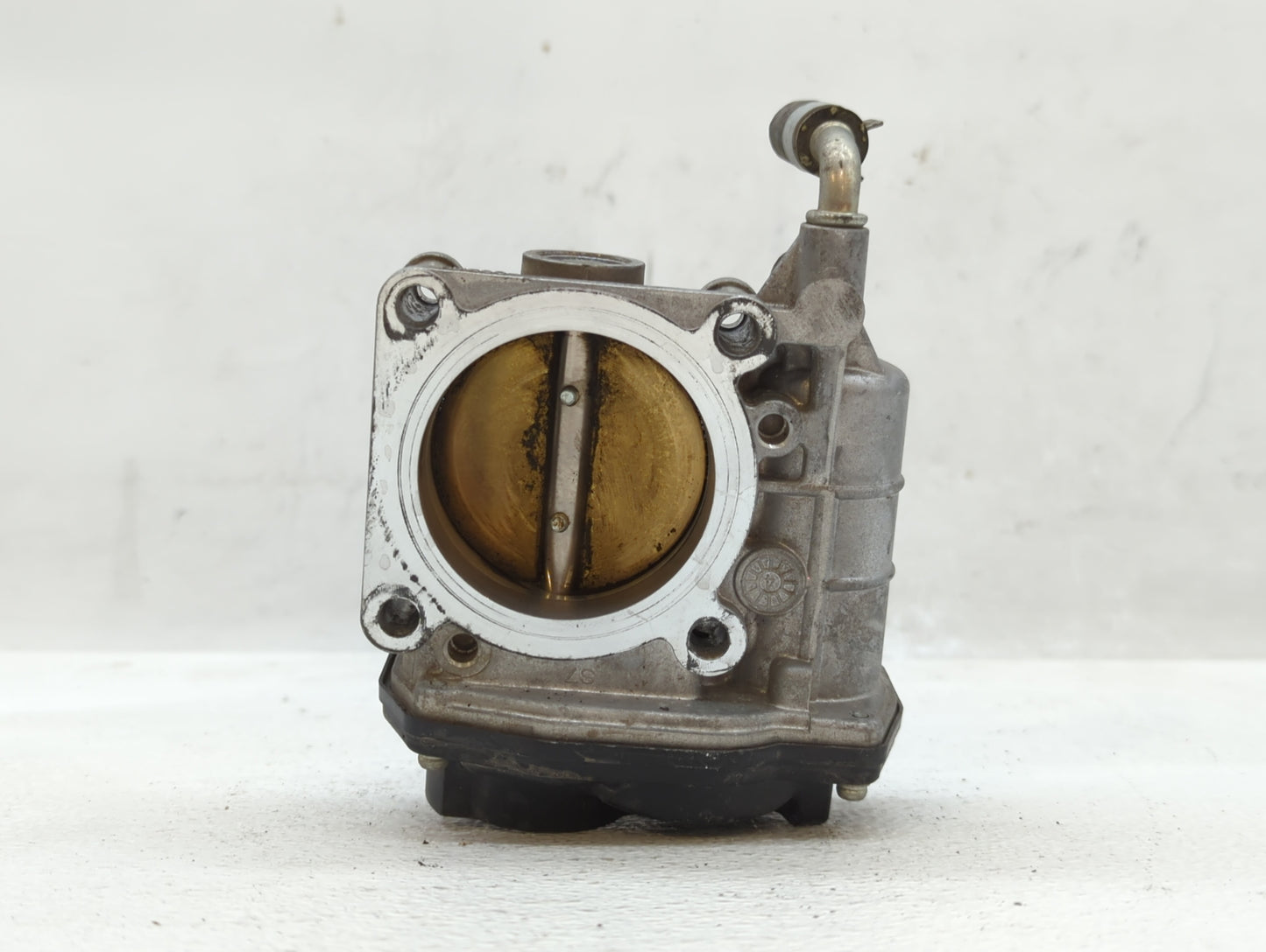 2011-2015 Nissan Rogue Throttle Body P/N:RME60-15 Fits Fits 2011 2012 2013 2014 2015 OEM Used Auto Parts - Oemusedautoparts1