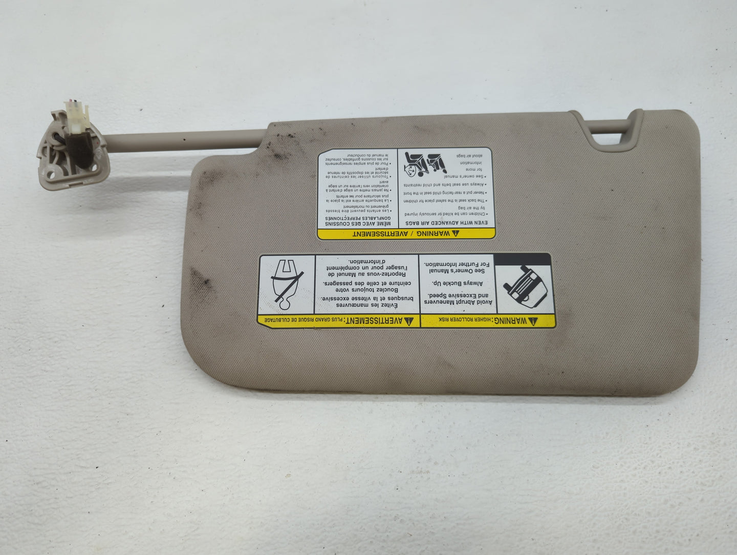 2014-2017 Nissan Rogue Sun Visor Shade Replacement Passenger Right Mirror Fits Fits 2014 2015 2016 2017 OEM Used Auto Parts 