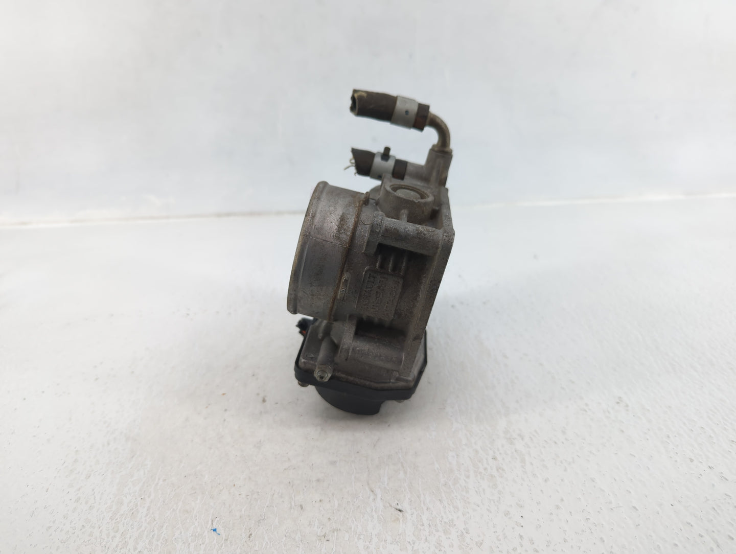 2011-2015 Nissan Rogue Throttle Body P/N:RME60-15 Fits Fits 2011 2012 2013 2014 2015 OEM Used Auto Parts - Oemusedautoparts1
