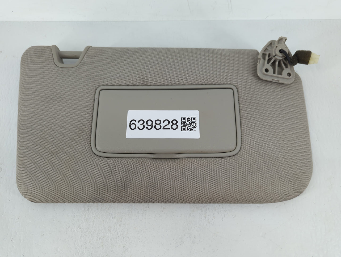 2014-2017 Nissan Rogue Sun Visor Shade Replacement Passenger Right Mirror Fits Fits 2014 2015 2016 2017 OEM Used Auto Parts 