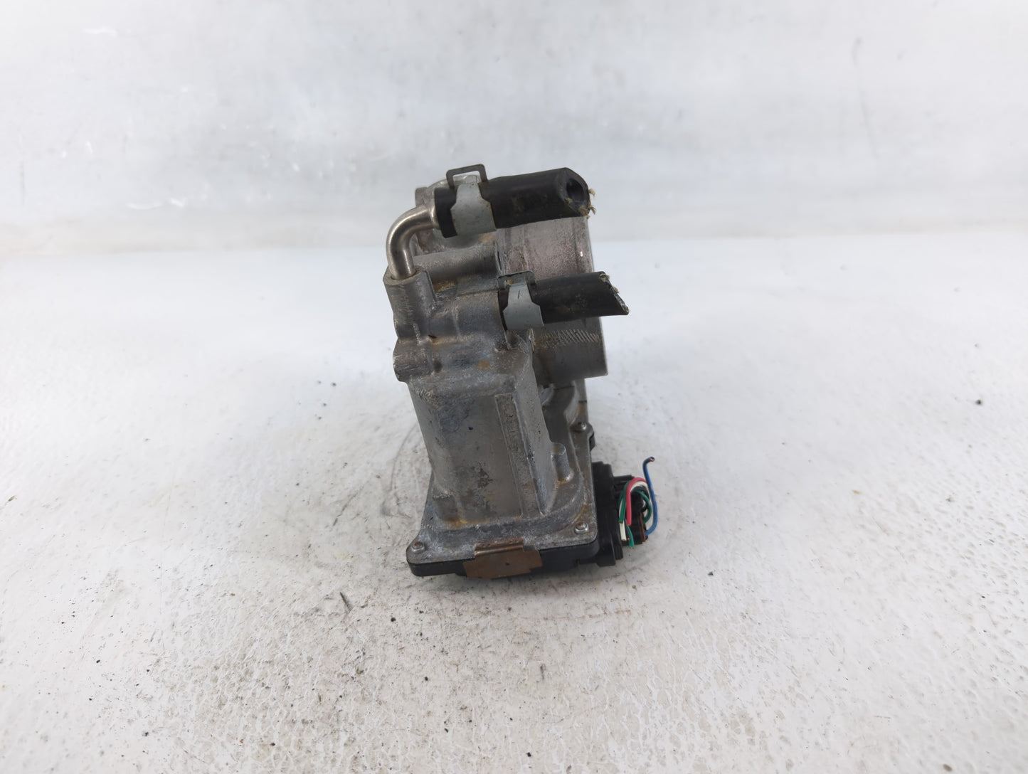 2014-2020 Nissan Rogue Throttle Body P/N:3TA60-01 A Fits Fits 2013 2014 2015 2016 2017 2018 2019 2020 OEM Used Auto Parts - 