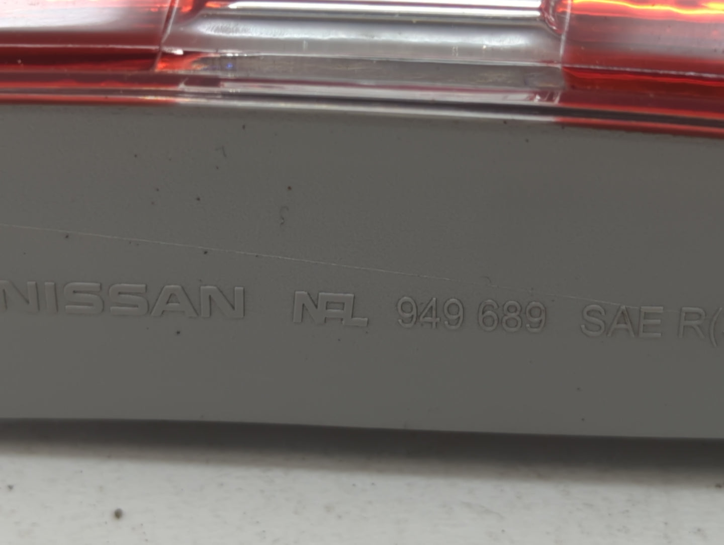 2009-2015 Nissan Rogue Tail Light Assembly Passenger Right OEM P/N:949 689 SAE R Fits Fits 2009 2010 2011 2012 2013 2014 201